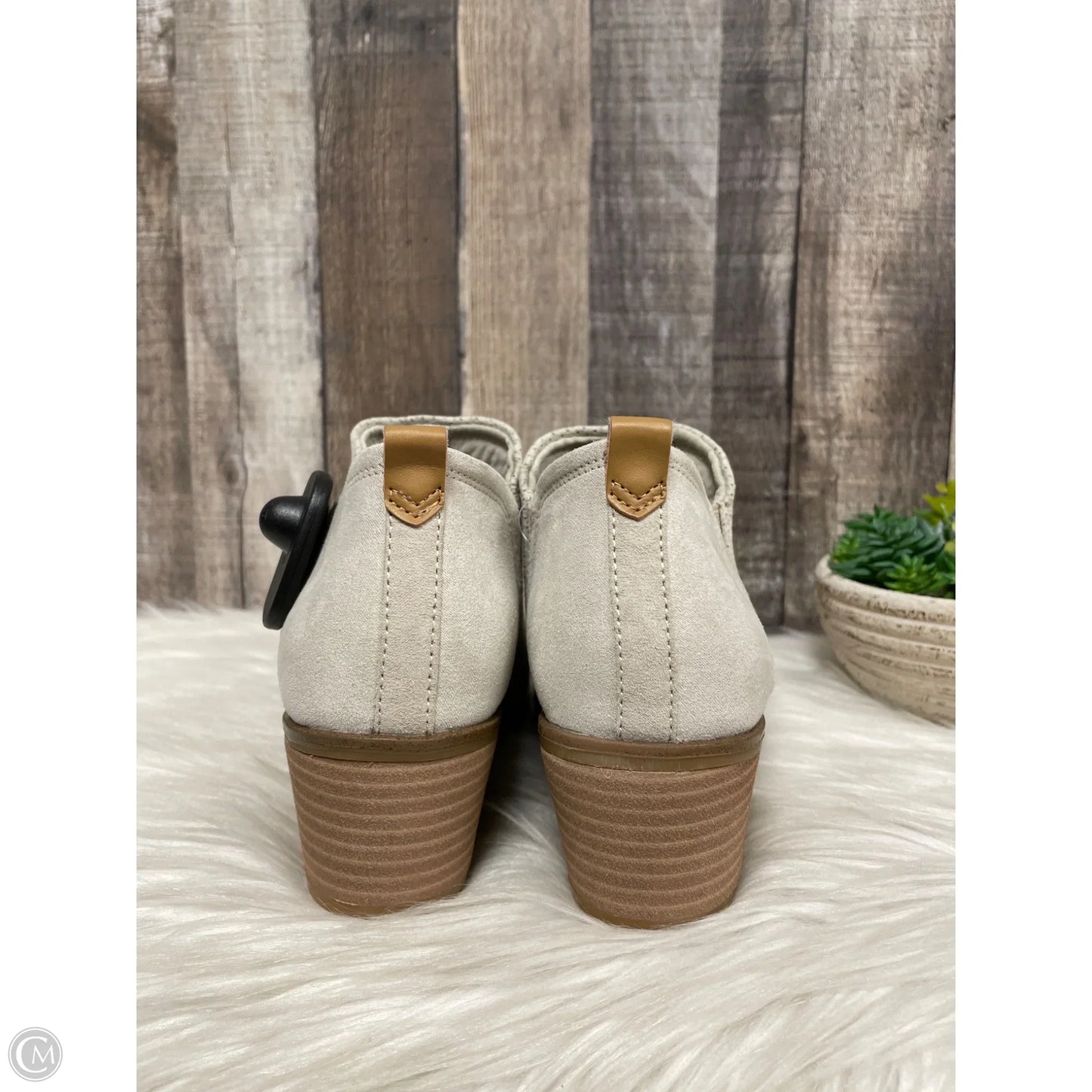 Boots Ankle Heels By Dr Scholls In Taupe, Size: 7