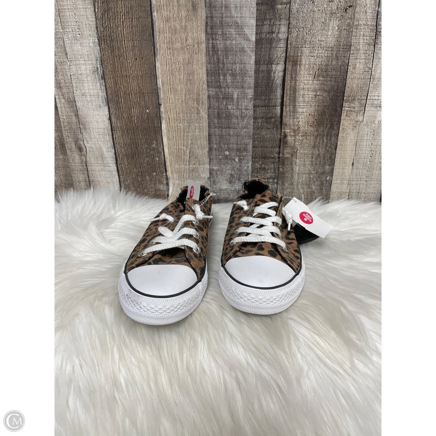 Shoes Sneakers By Falls Creek In Animal Print, Size: 9