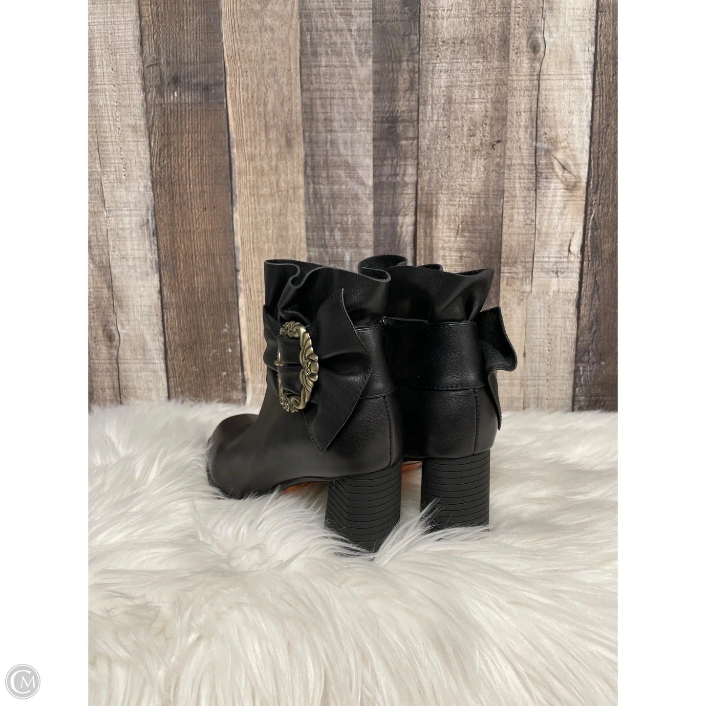 Boots Ankle Heels By Cmb In Black, Size: 7