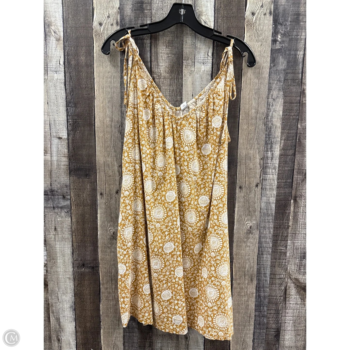 Top Sleeveless By Old Navy In Gold, Size: S