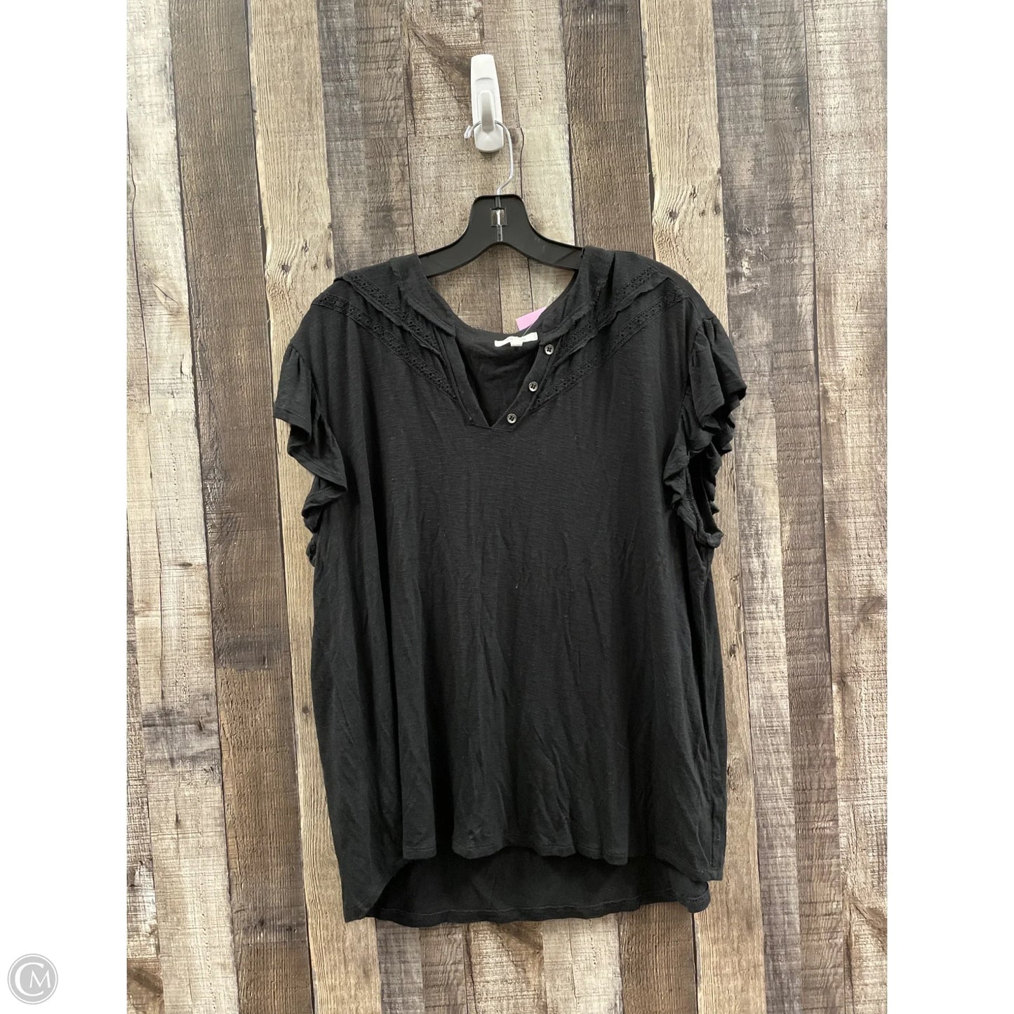 Top Short Sleeve By Maurices In Black, Size: Xxl
