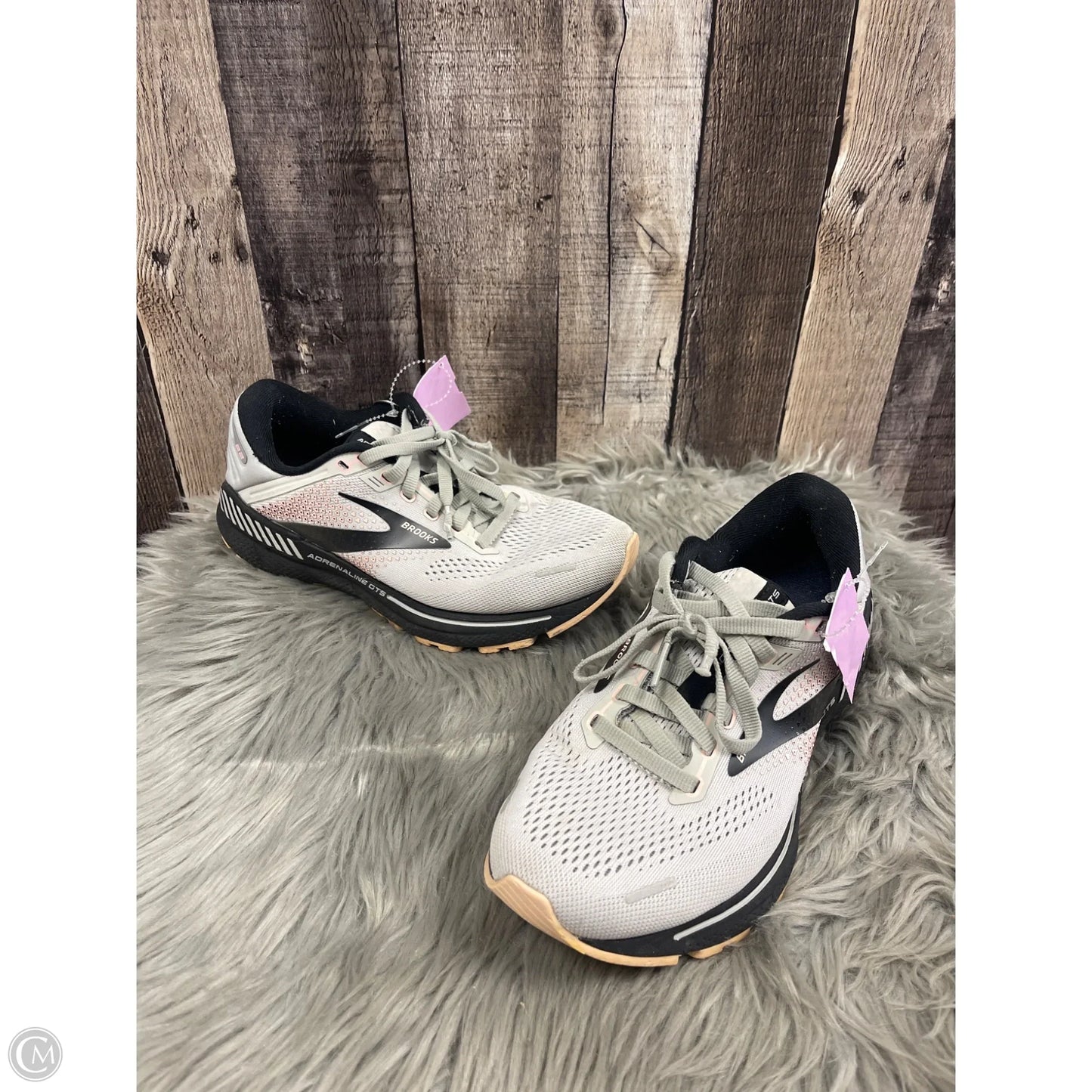 Shoes Athletic By Brooks In Grey, Size: 7