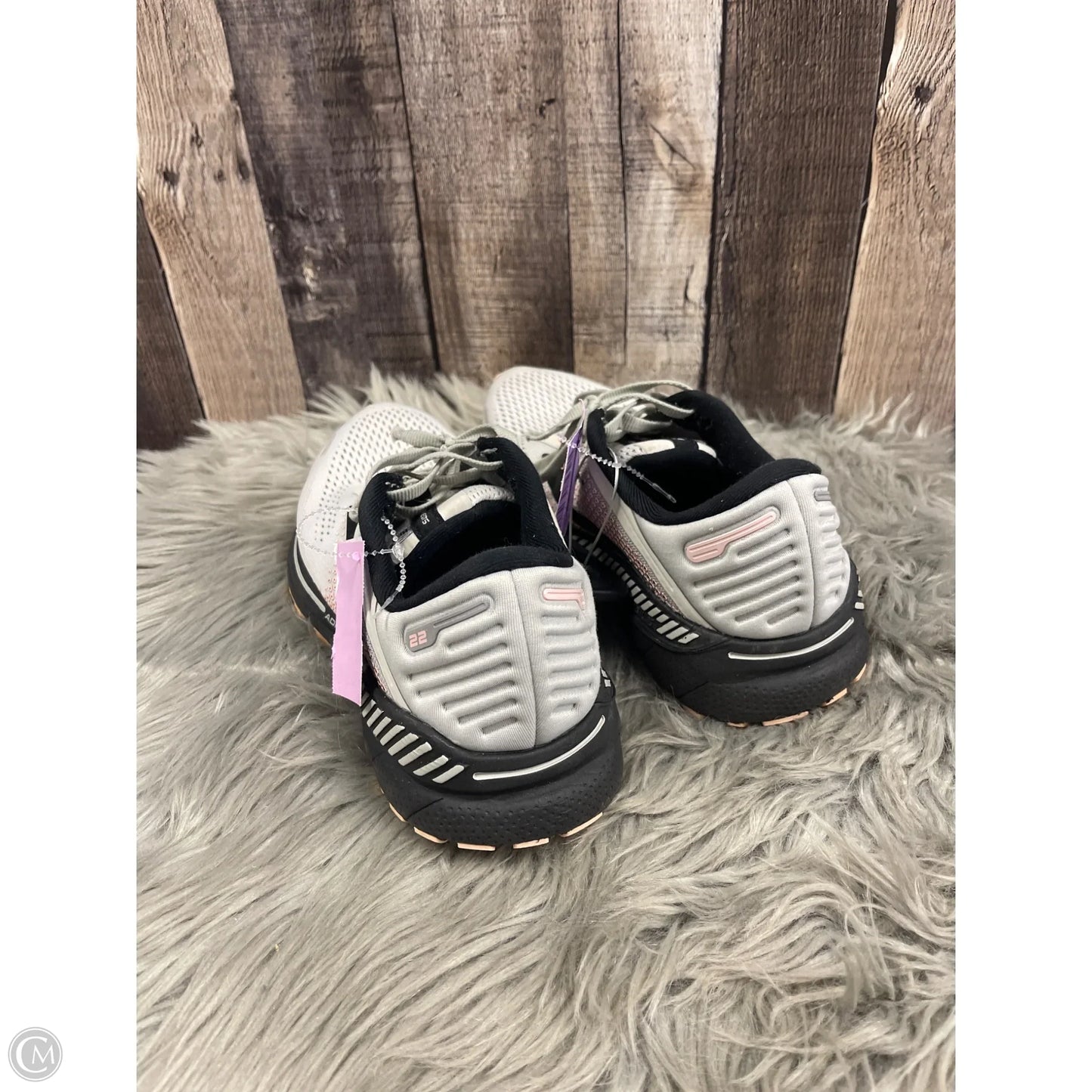 Shoes Athletic By Brooks In Grey, Size: 7