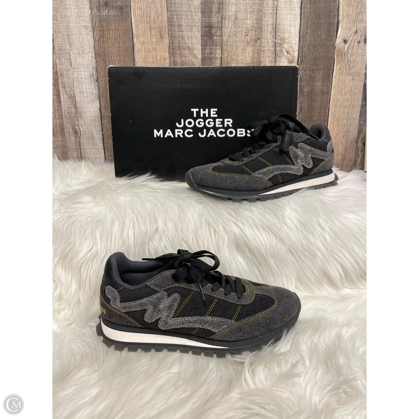 Shoes Designer By Marc Jacobs In Black & Grey, Size: 8