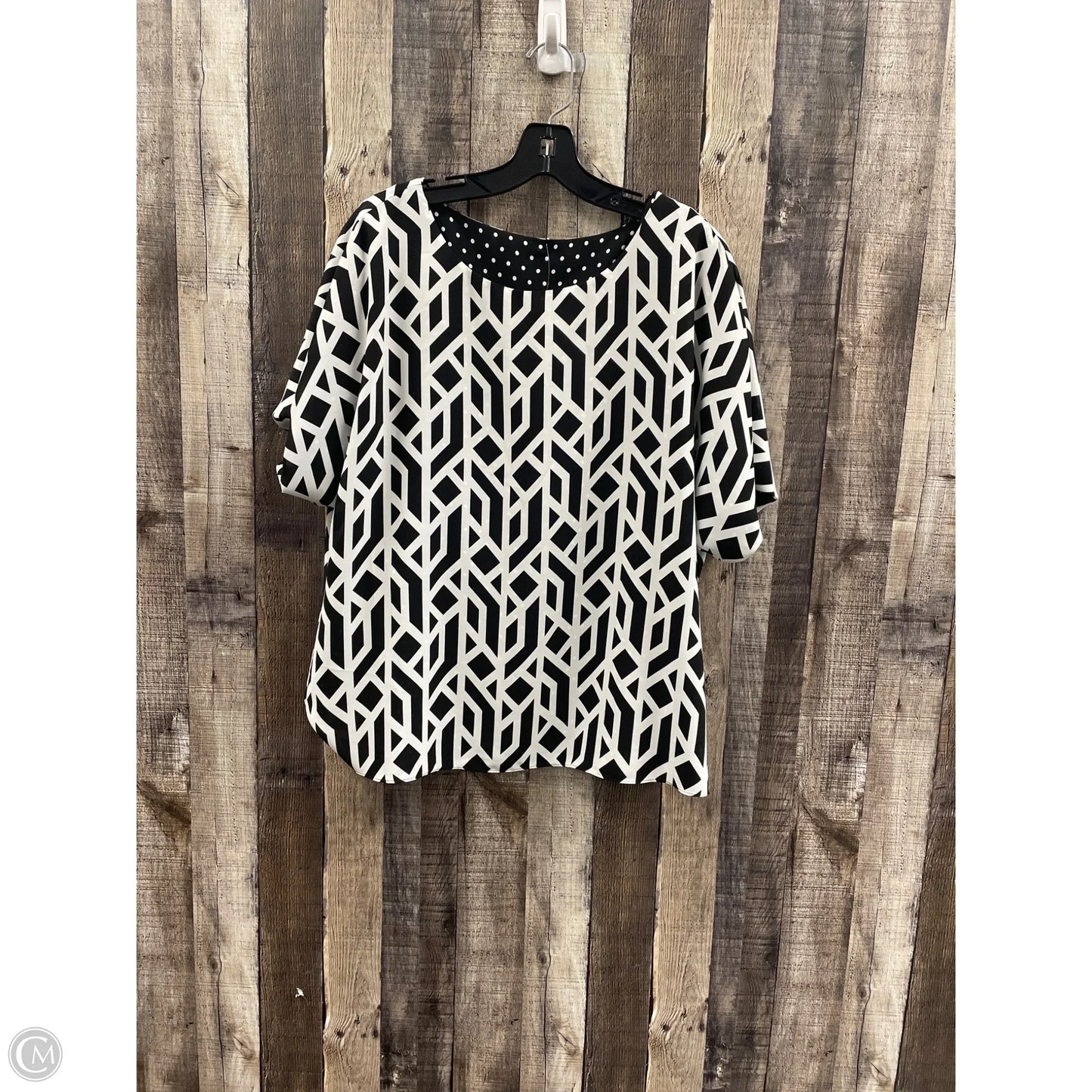 Top Short Sleeve By Chicos In Black & Cream, Size: L