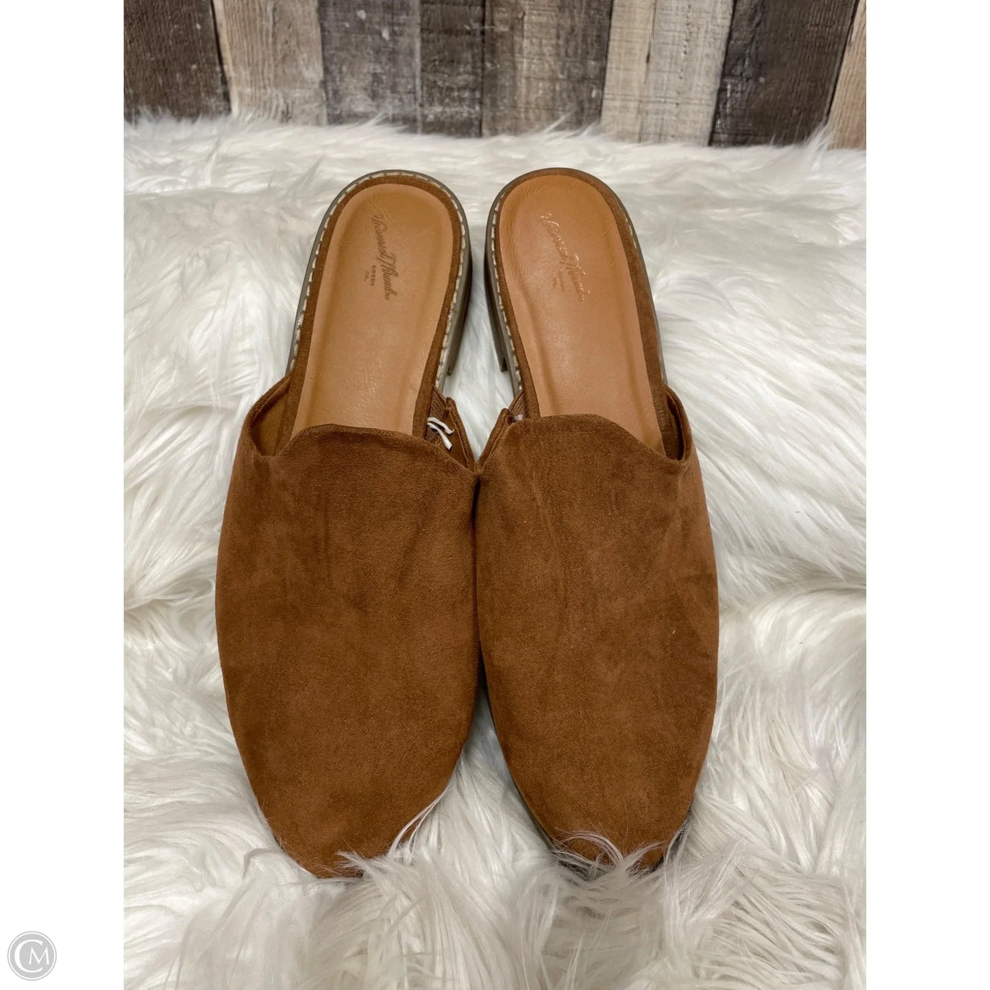 Shoes Flats By Universal Thread In Brown, Size: 11