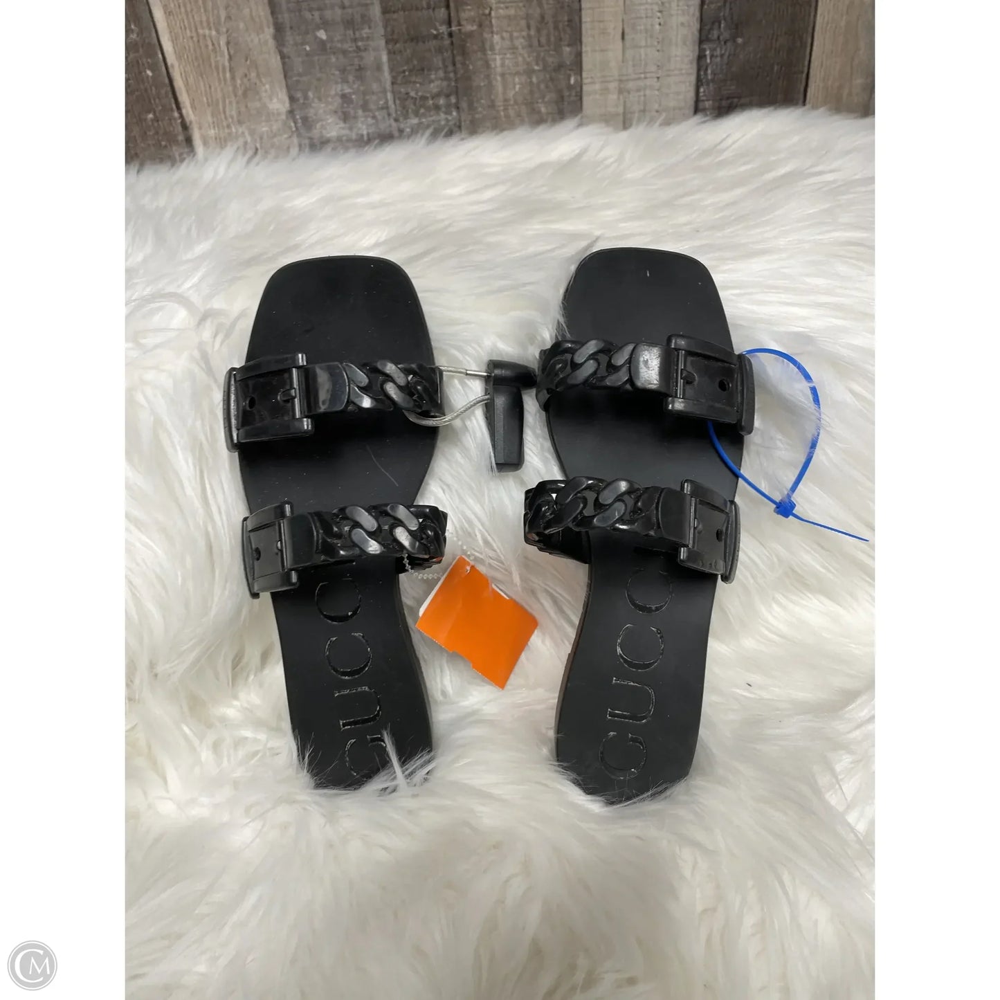 Sandals Luxury Designer By Gucci In Black, Size: