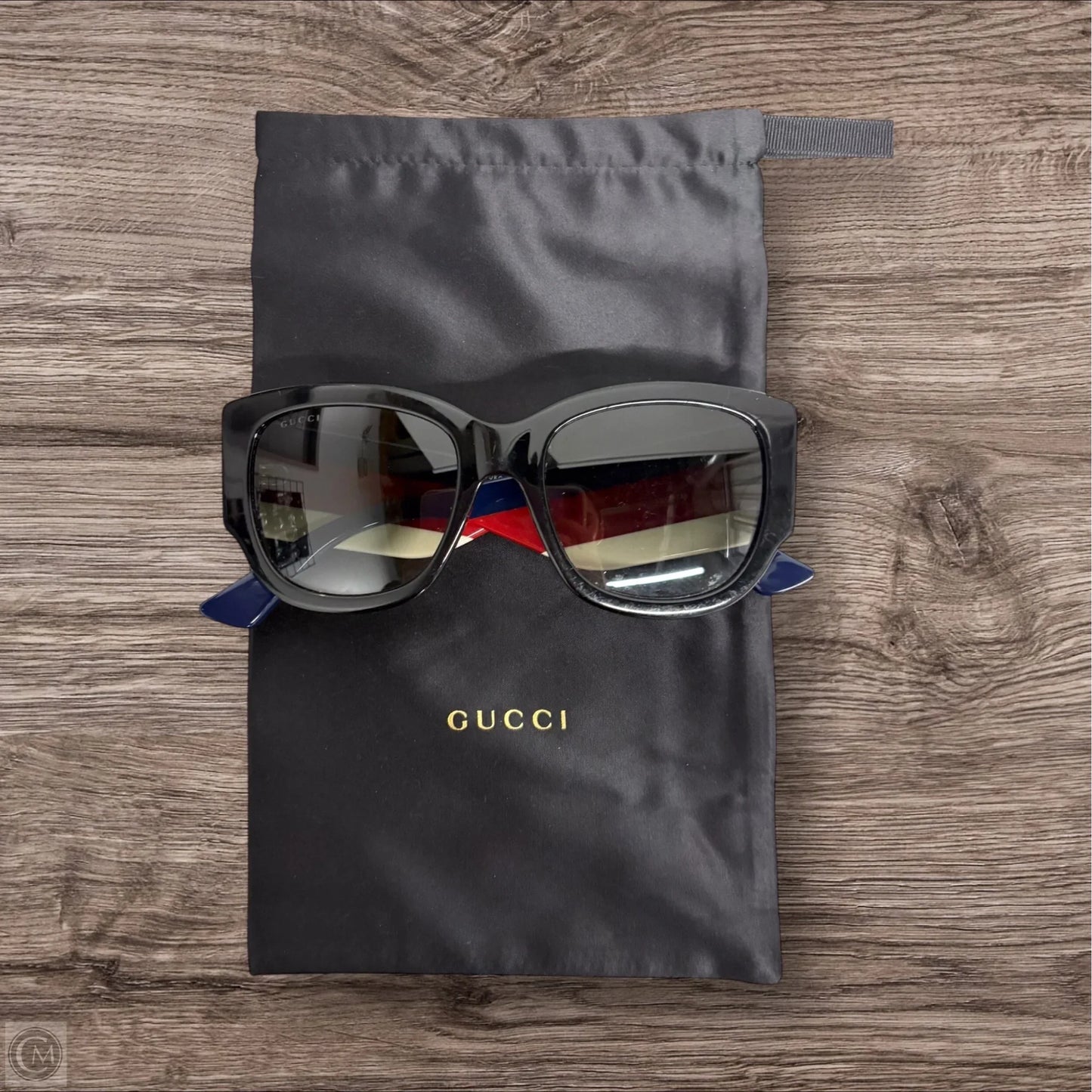 Sunglasses Designer By Gucci