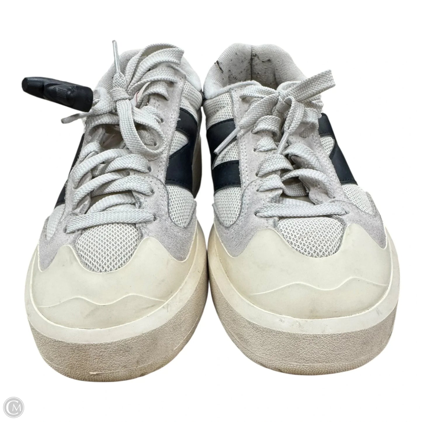 Shoes Sneakers By New Balance In Black & Cream, Size: 8