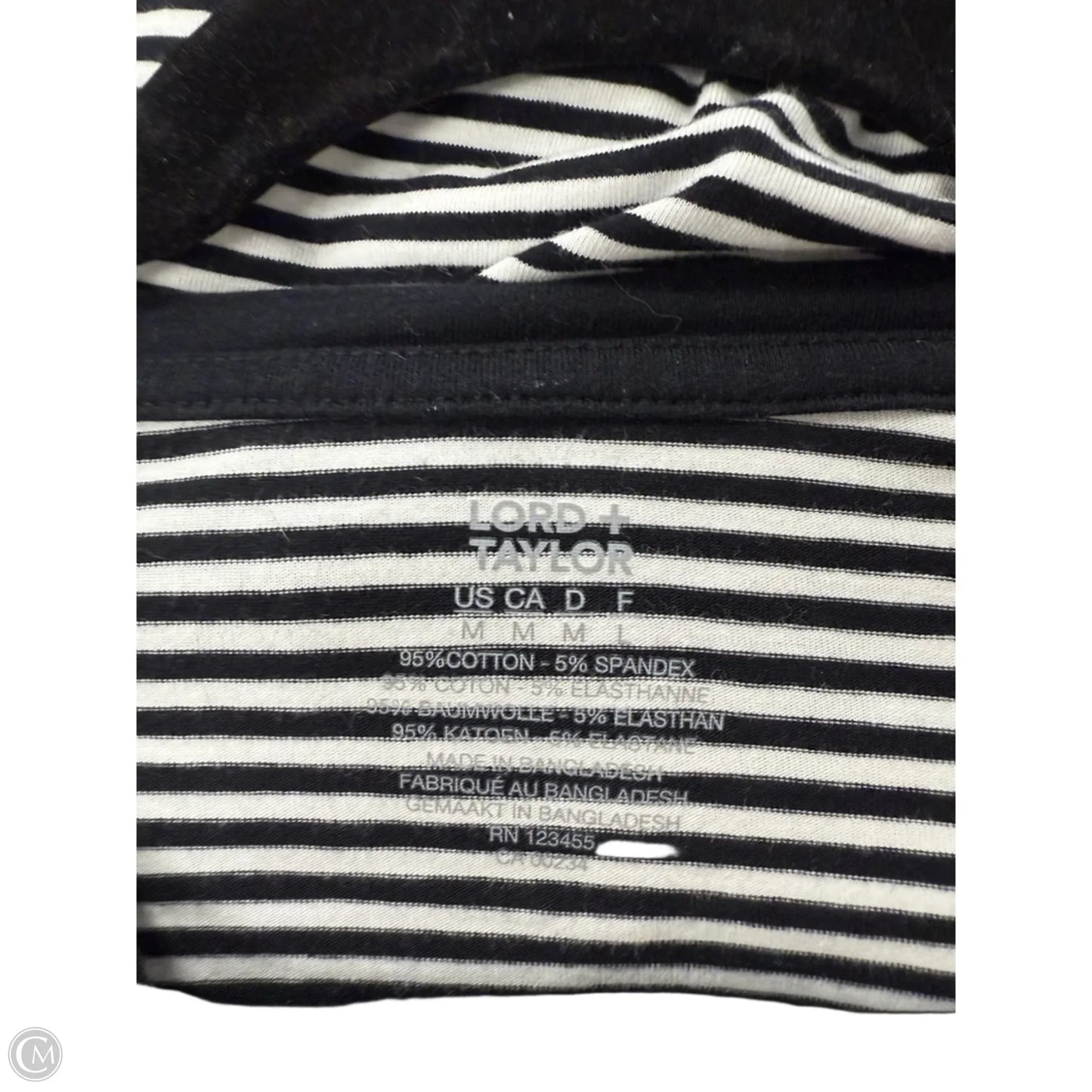 Top Short Sleeve Basic By Lord And Taylor In Black & White, Size: M