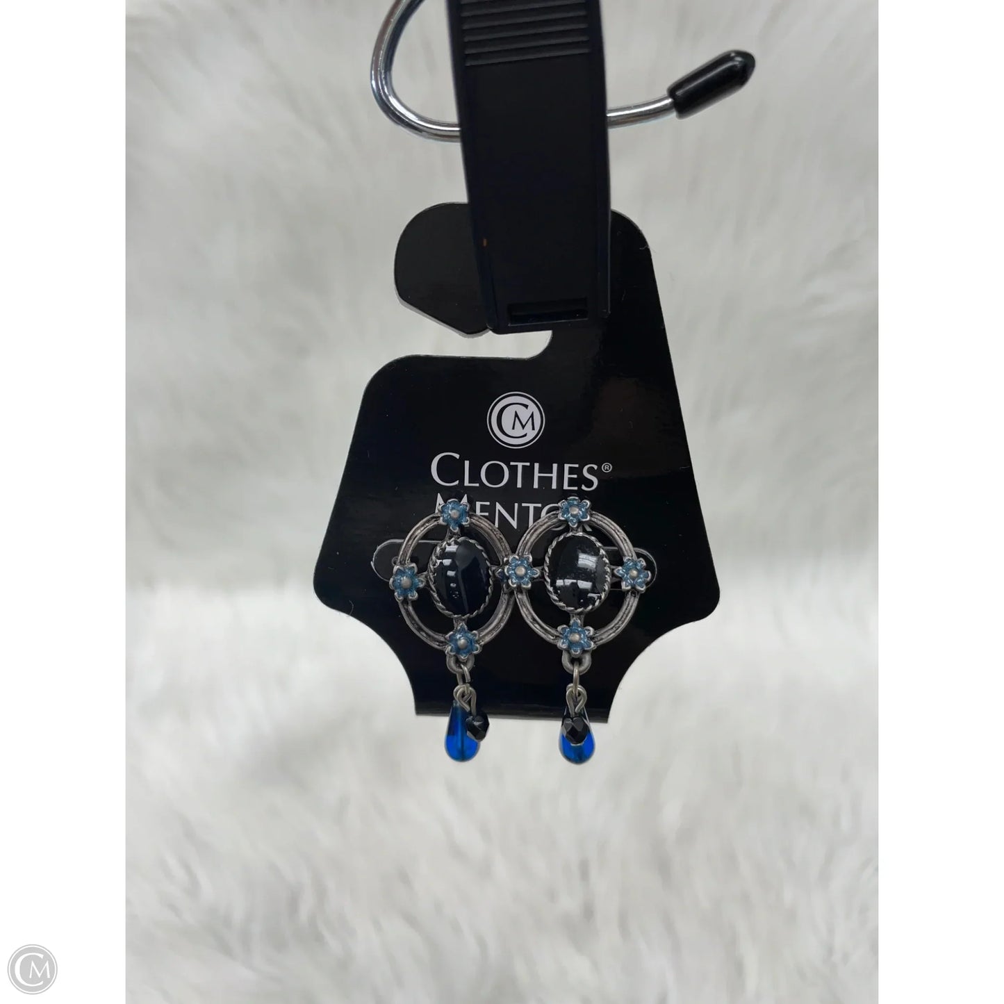Earrings Dangle/drop By Clothes Mentor
