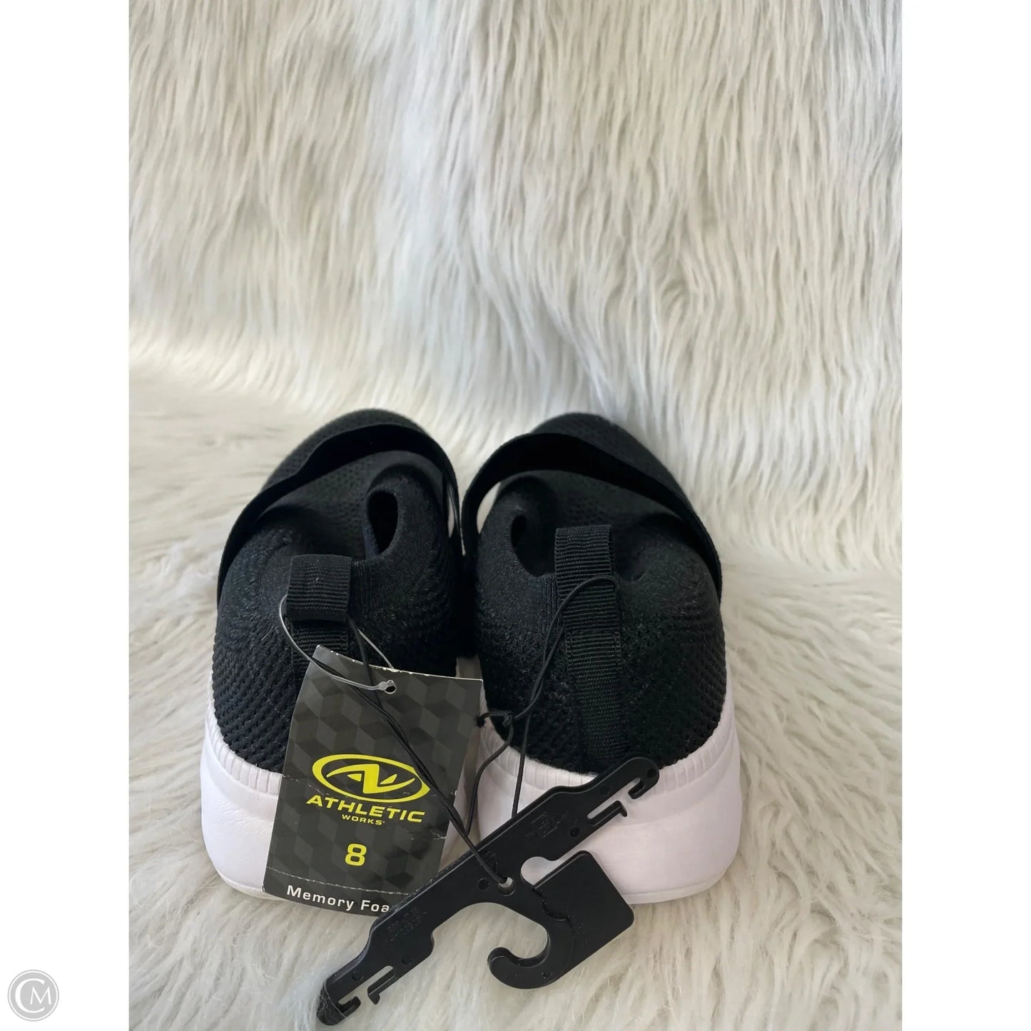 Shoes Athletic By Athletic Works In Black & White, Size: 8