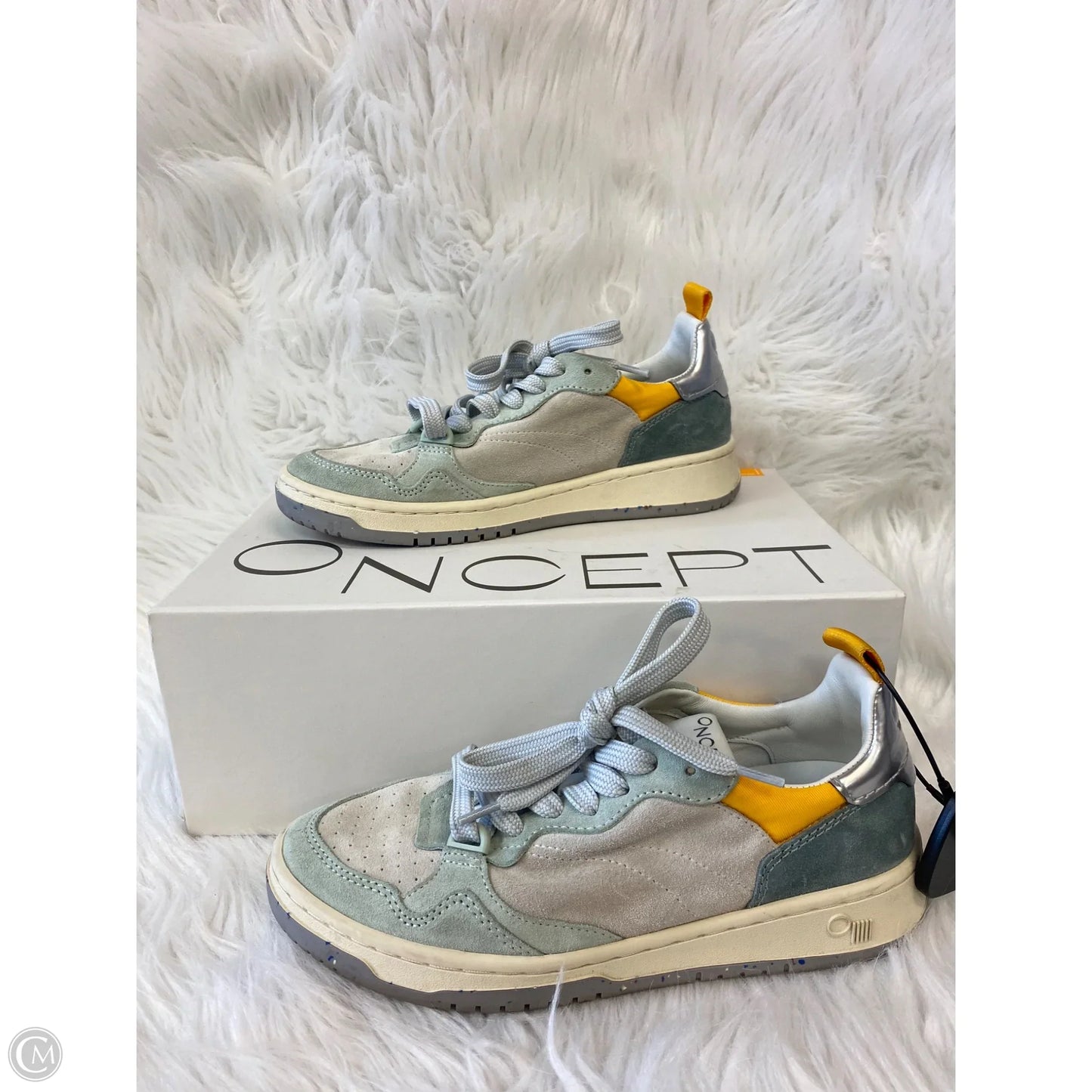 Shoes Sneakers By Cma In Green & Grey, Size: 6