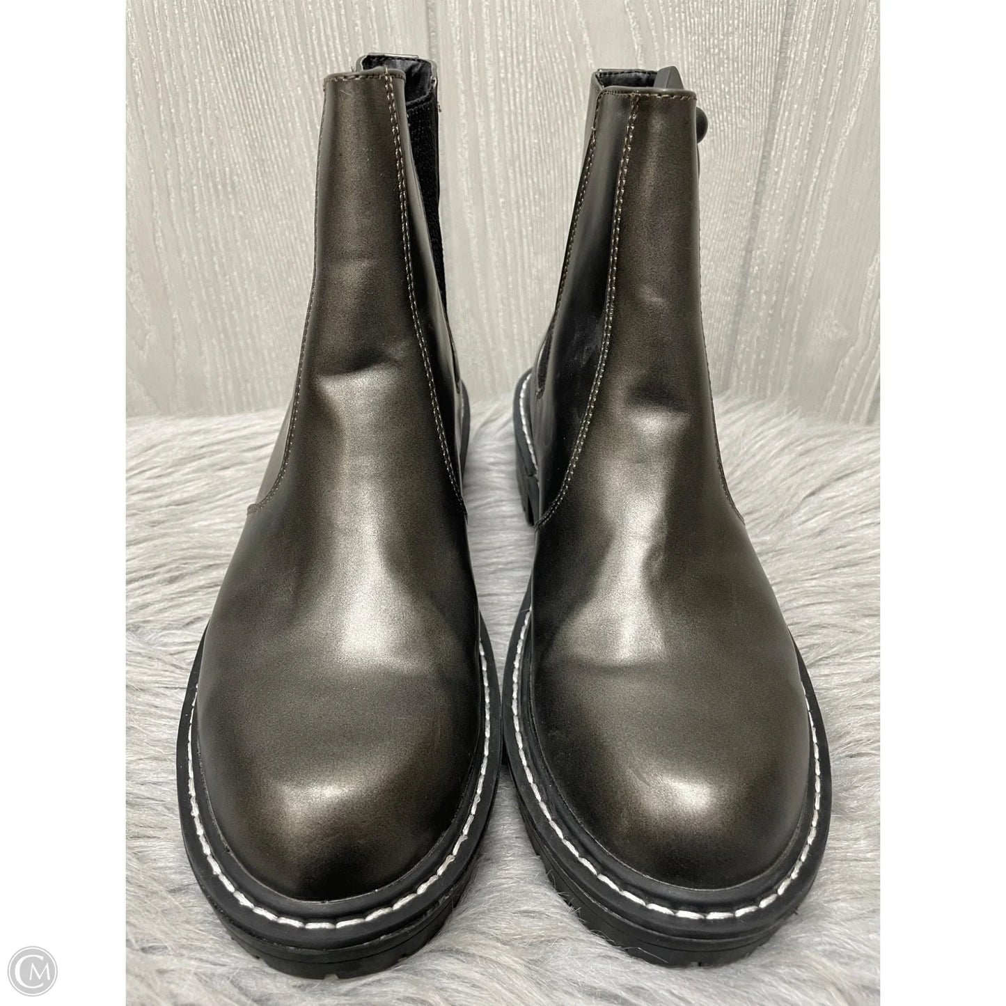 Boots Ankle Flats By Forever 21 In Grey, Size: 9