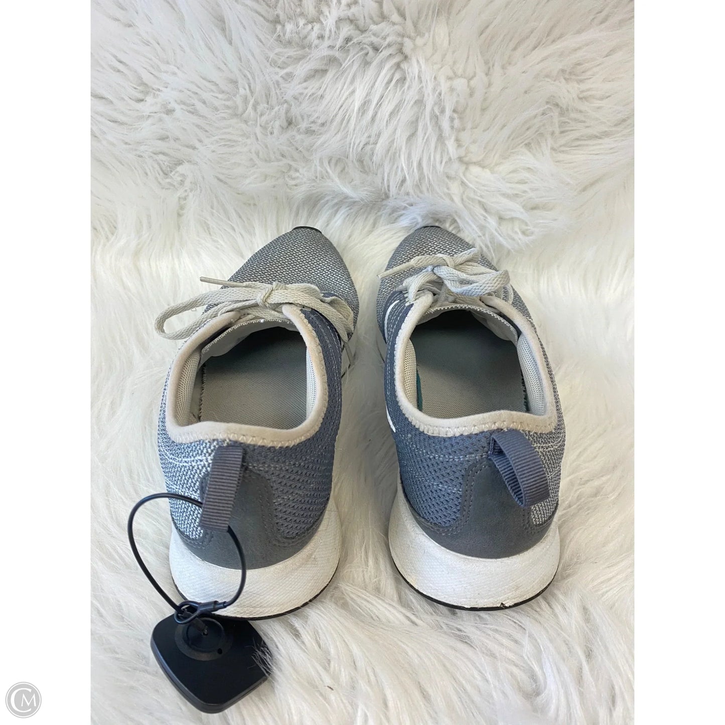 Shoes Athletic By Nike In Grey & White, Size: 9