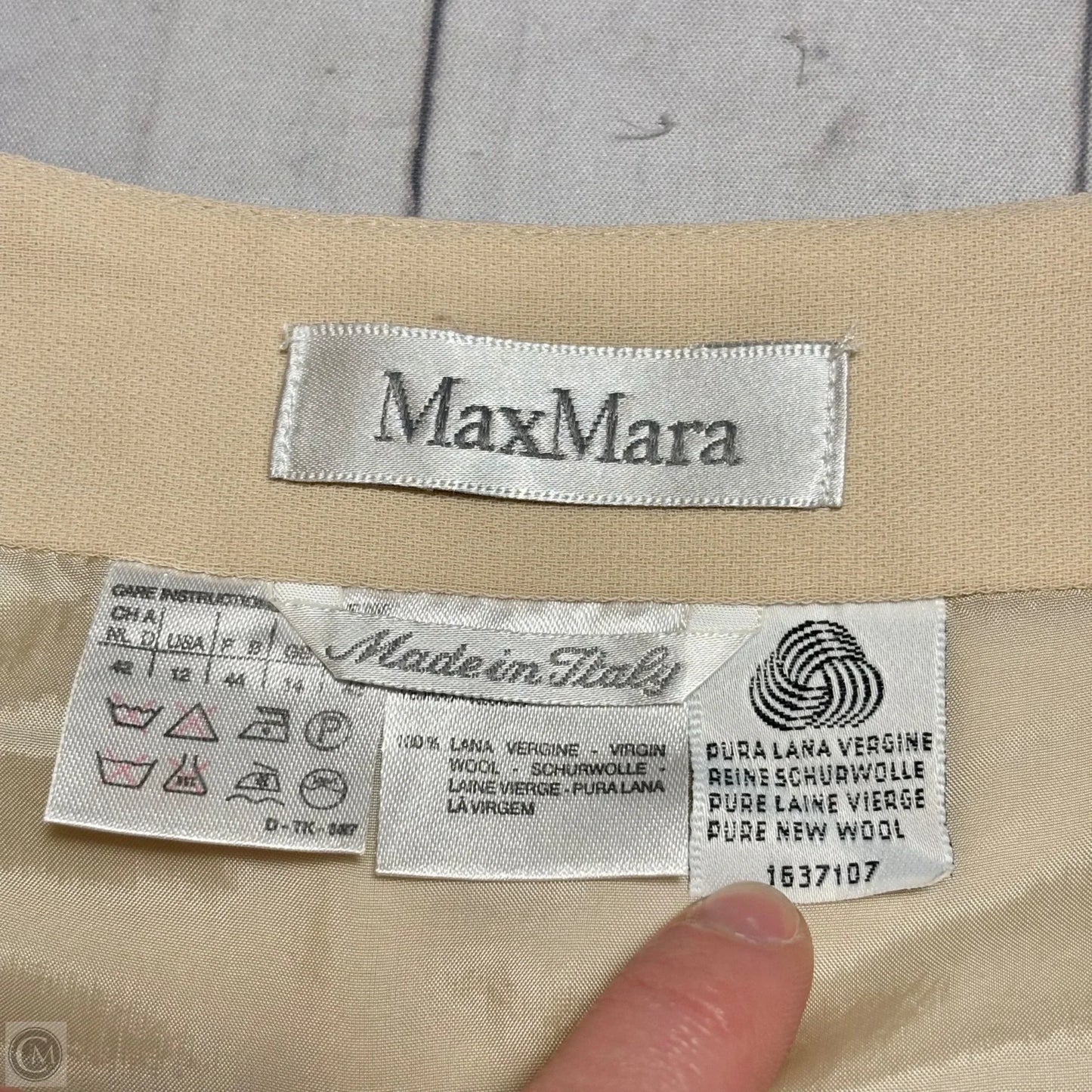 Skirt Designer By Max Mara In Tan, Size: 12