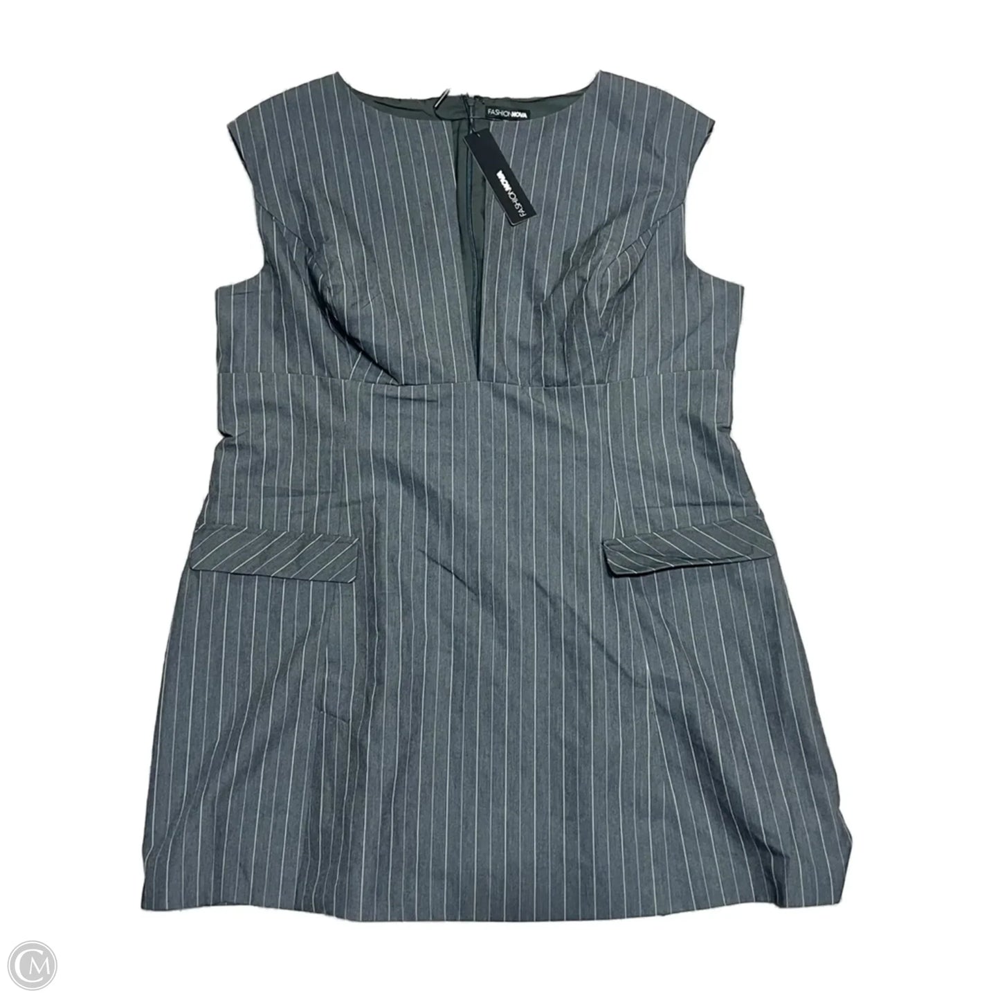 Dress Casual Short By Fashion Nova In Grey & White, Size: 2x