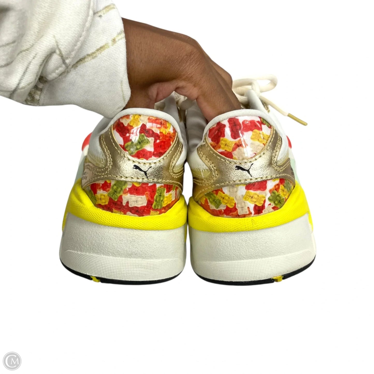 Shoes Sneakers By Puma In Cream & Red, Size: 7.5