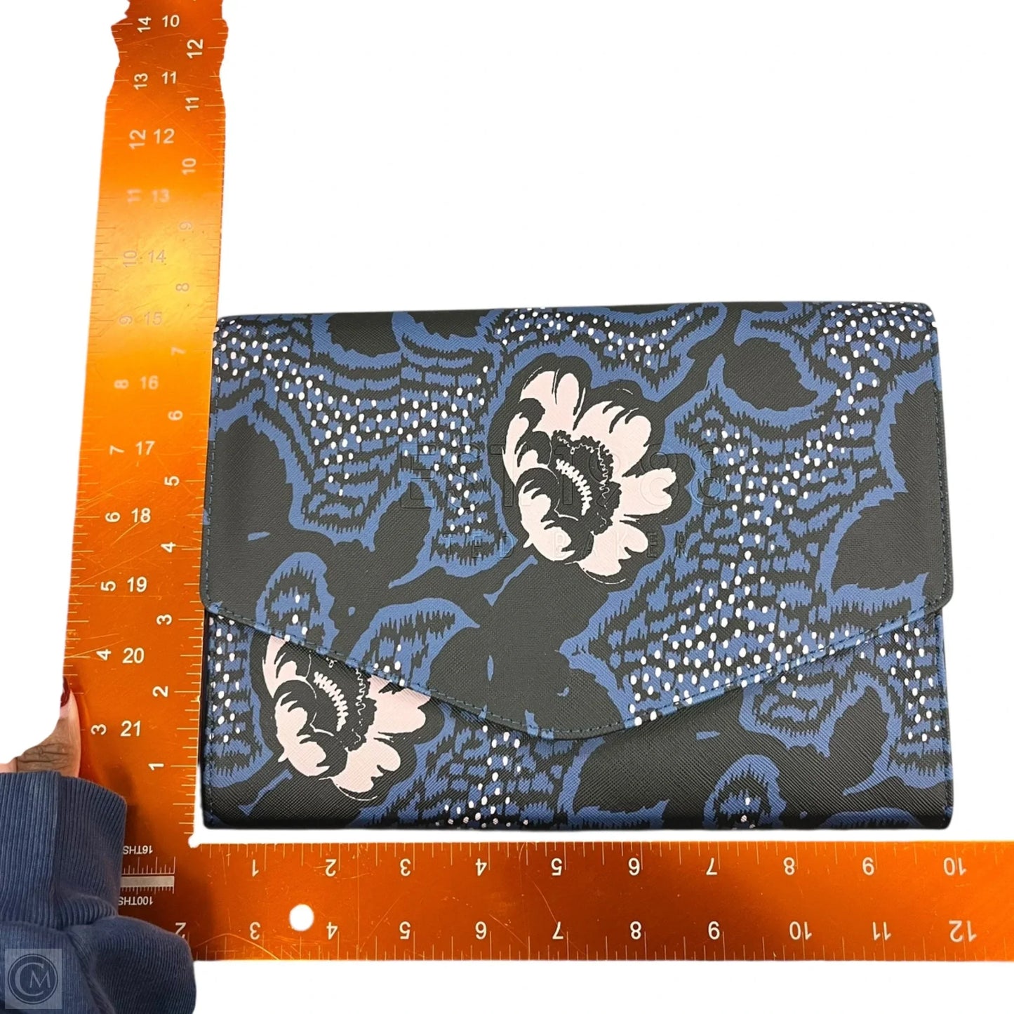 Clutch By Ted Baker, Size: Medium