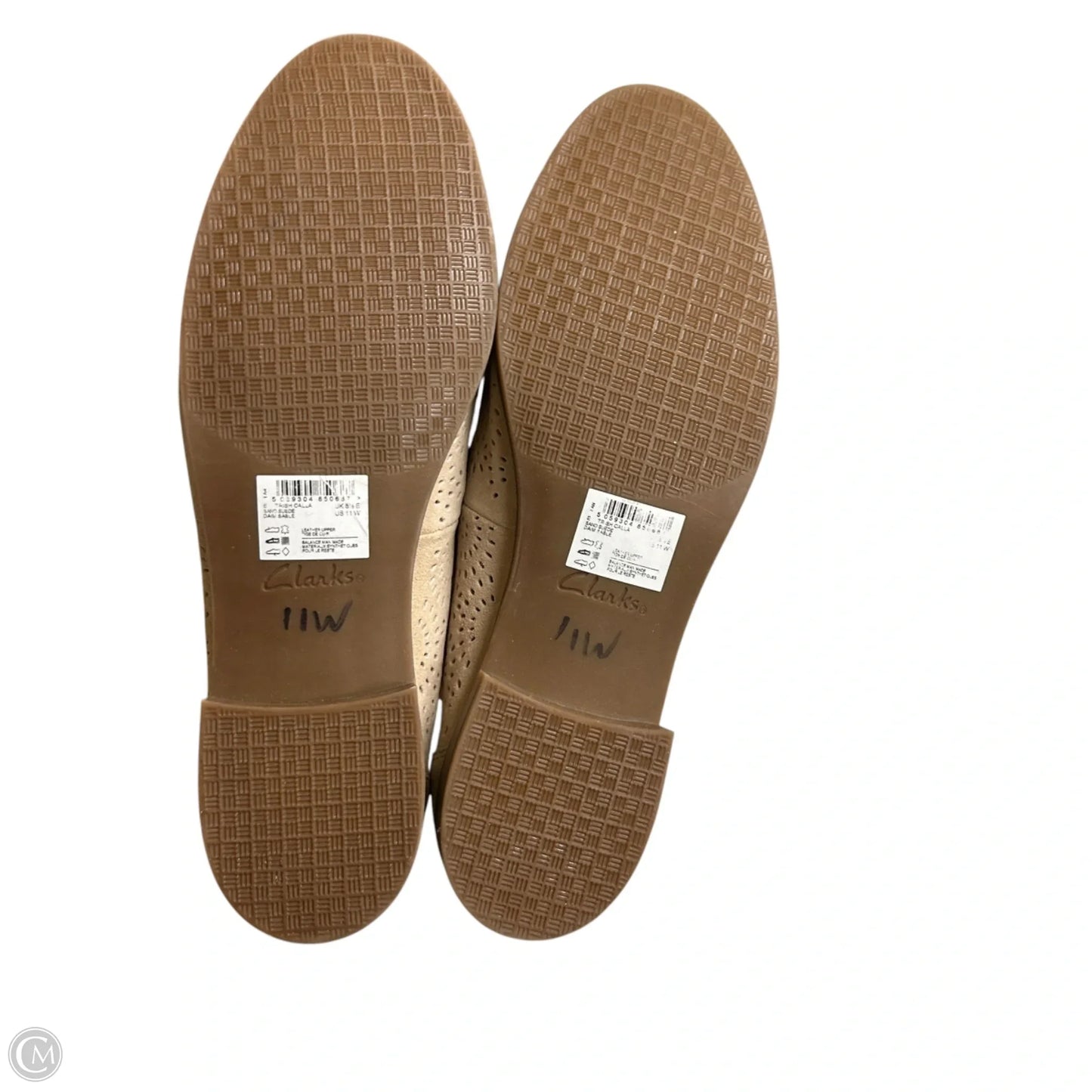 Shoes Flats By Clarks In Tan, Size: 11