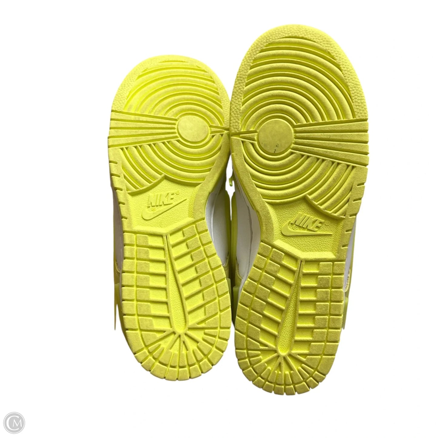 Shoes Sneakers By Nike In Green & White, Size: 10.5