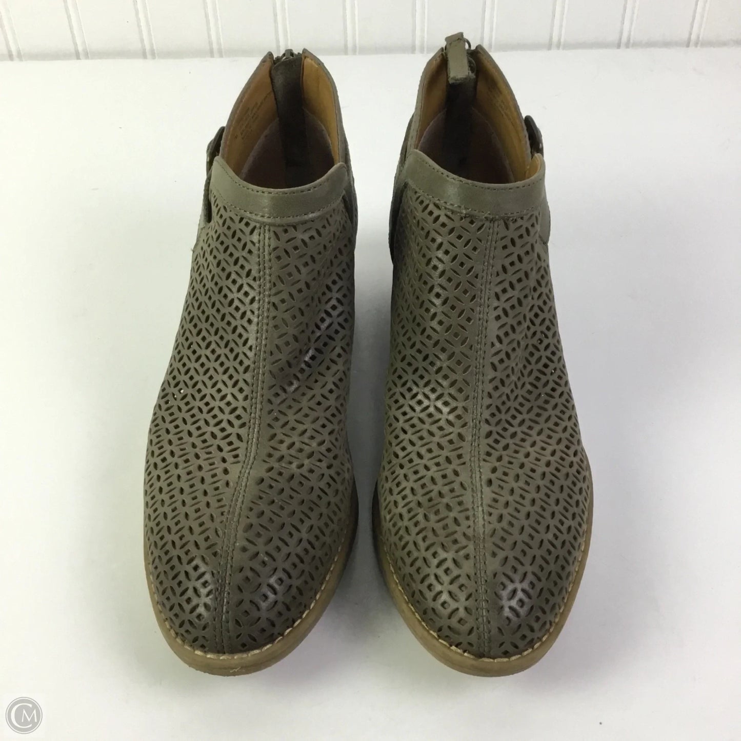 Boots Ankle Flats By Comfortiva In Brown, Size: 7