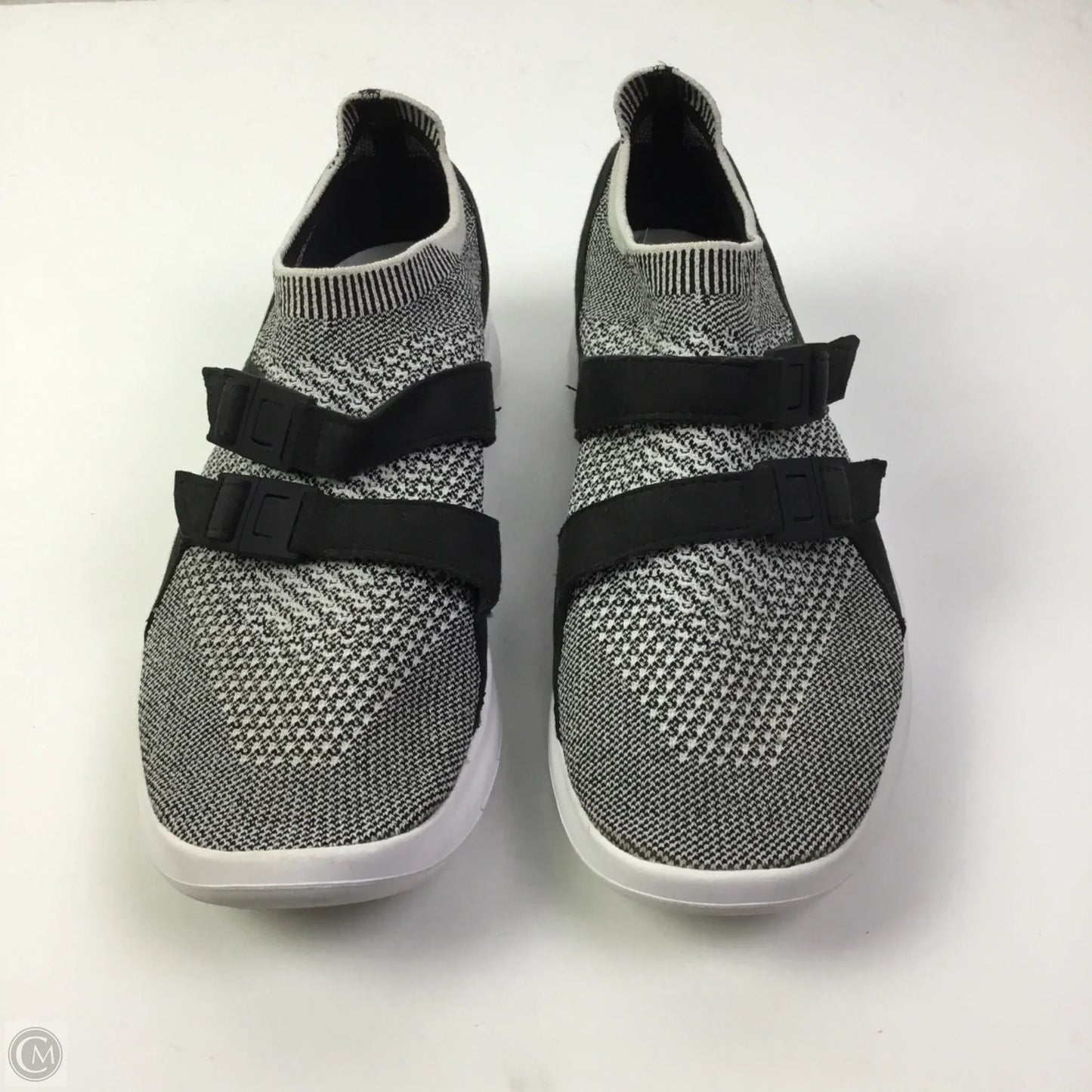 Shoes Athletic By Nike In Black & White, Size: 8.5