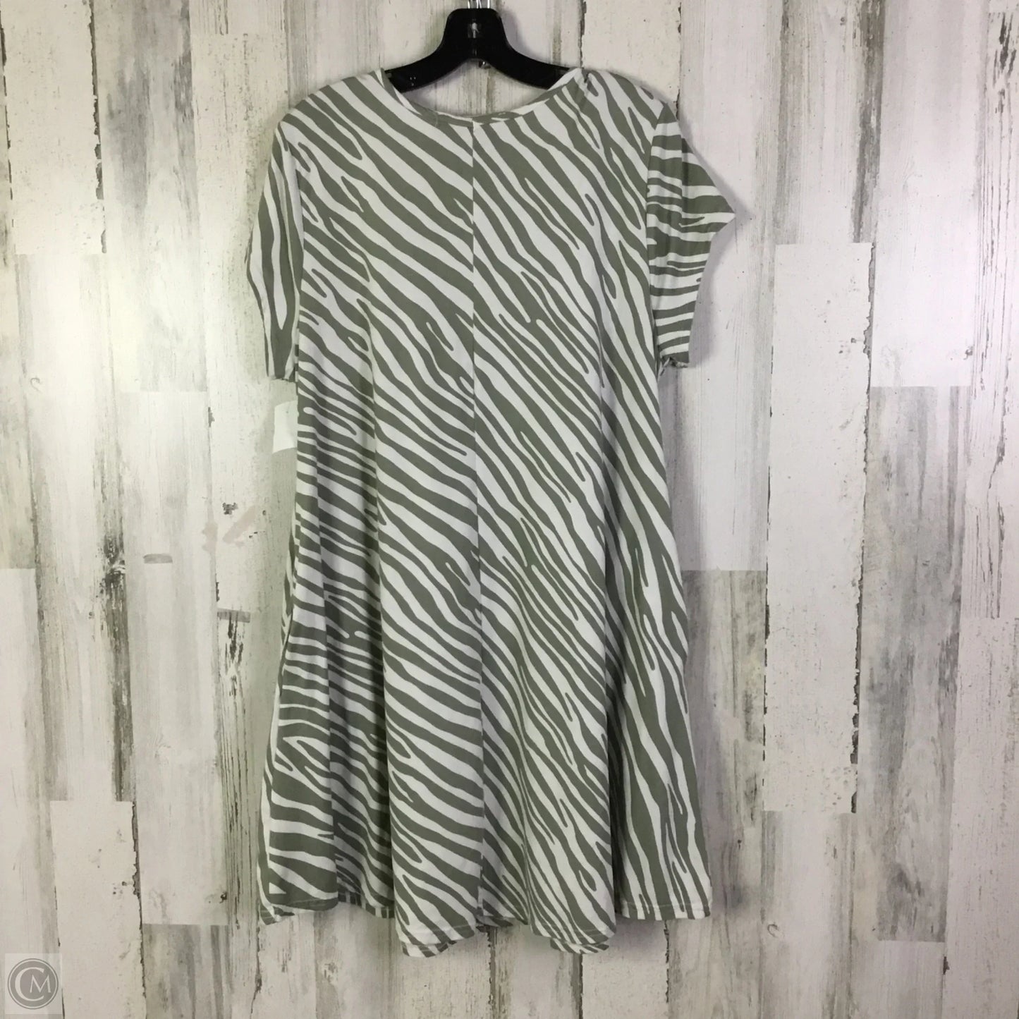 Dress Casual Short By Clothes Mentor In Green, Size: 2x