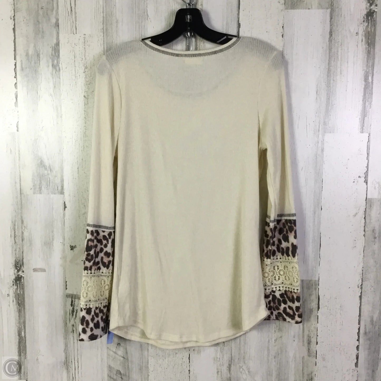 Top Long Sleeve By Lovely Melody In Cream, Size: S