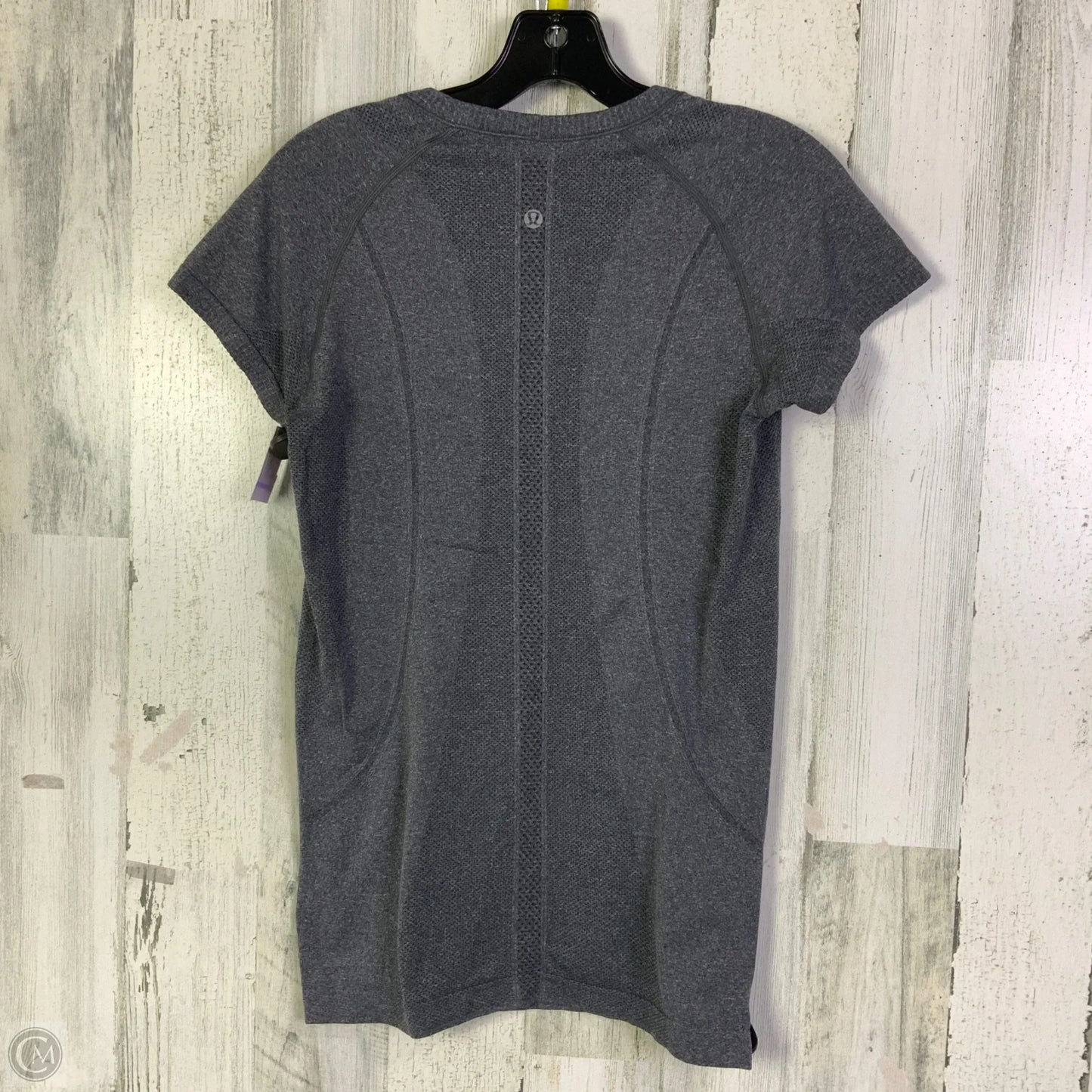 Athletic Top Short Sleeve By Lululemon In Grey, Size: 8