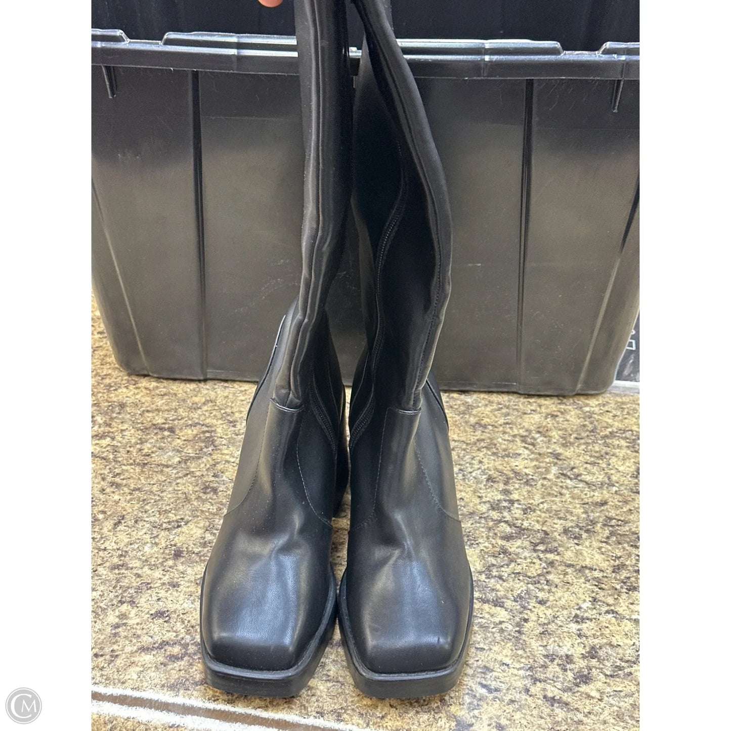 Boots Knee Heels By Cmf In Black, Size: 7.5
