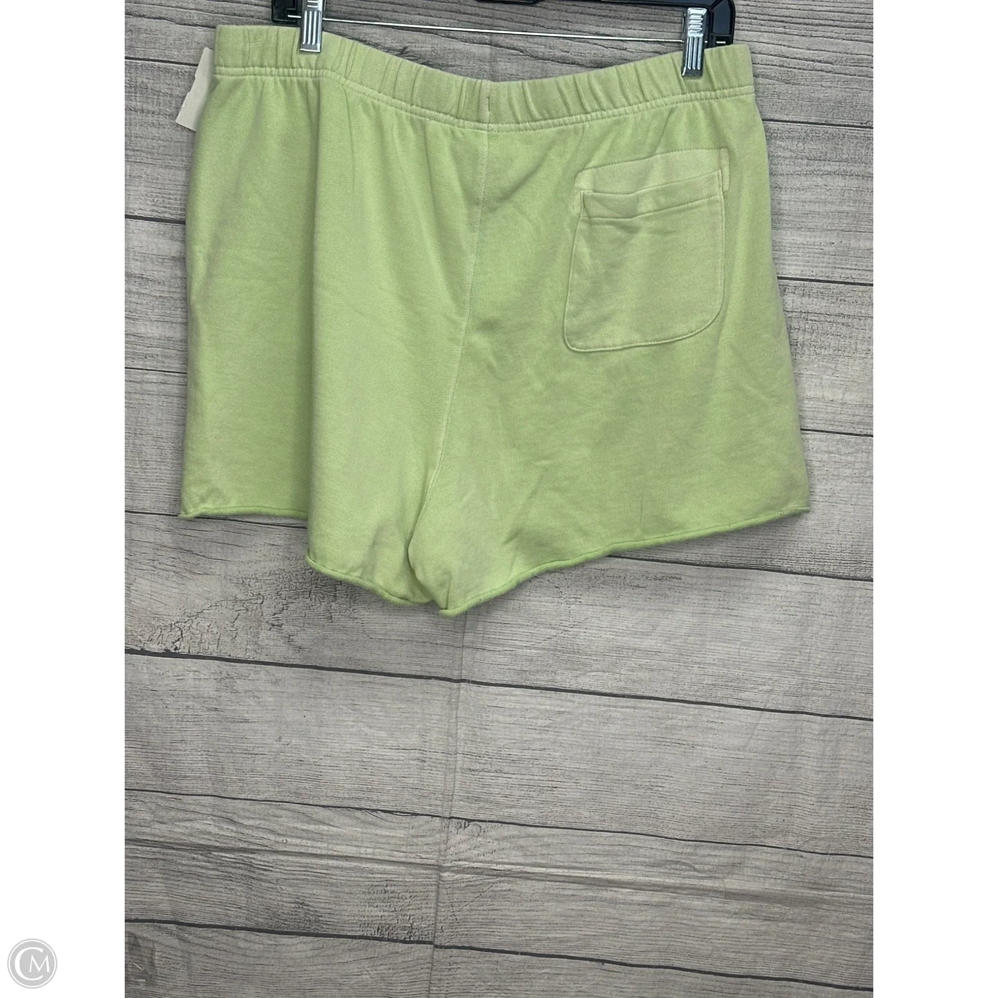 Athletic Shorts By Champion In Green, Size: L