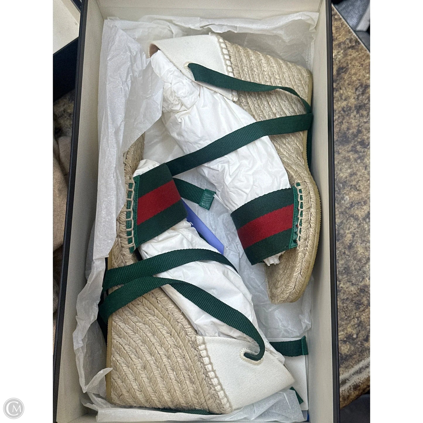 Shoes Luxury Designer By Gucci In Green & Red, Size: 10