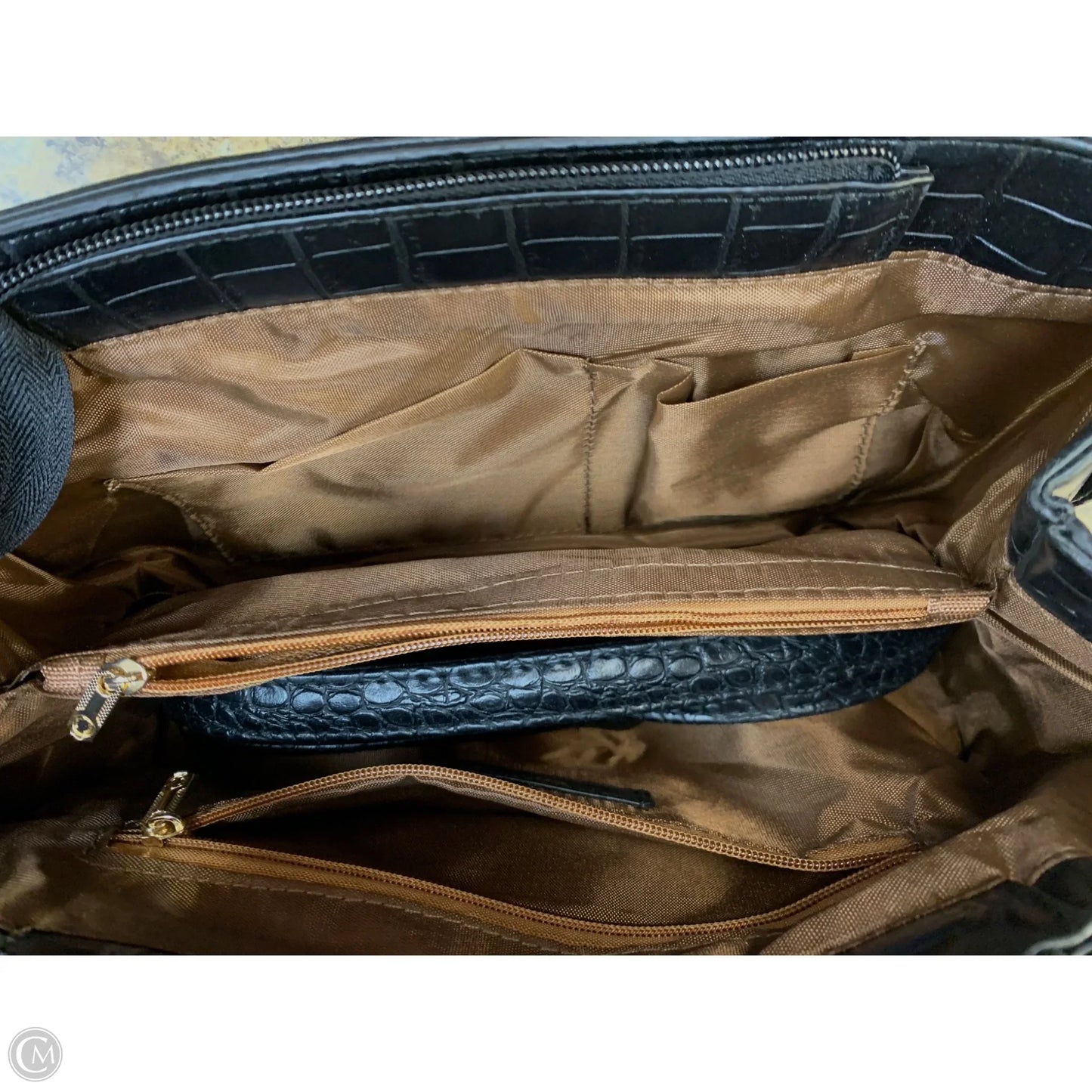 Crossbody Leather By Cmf, Size: Medium