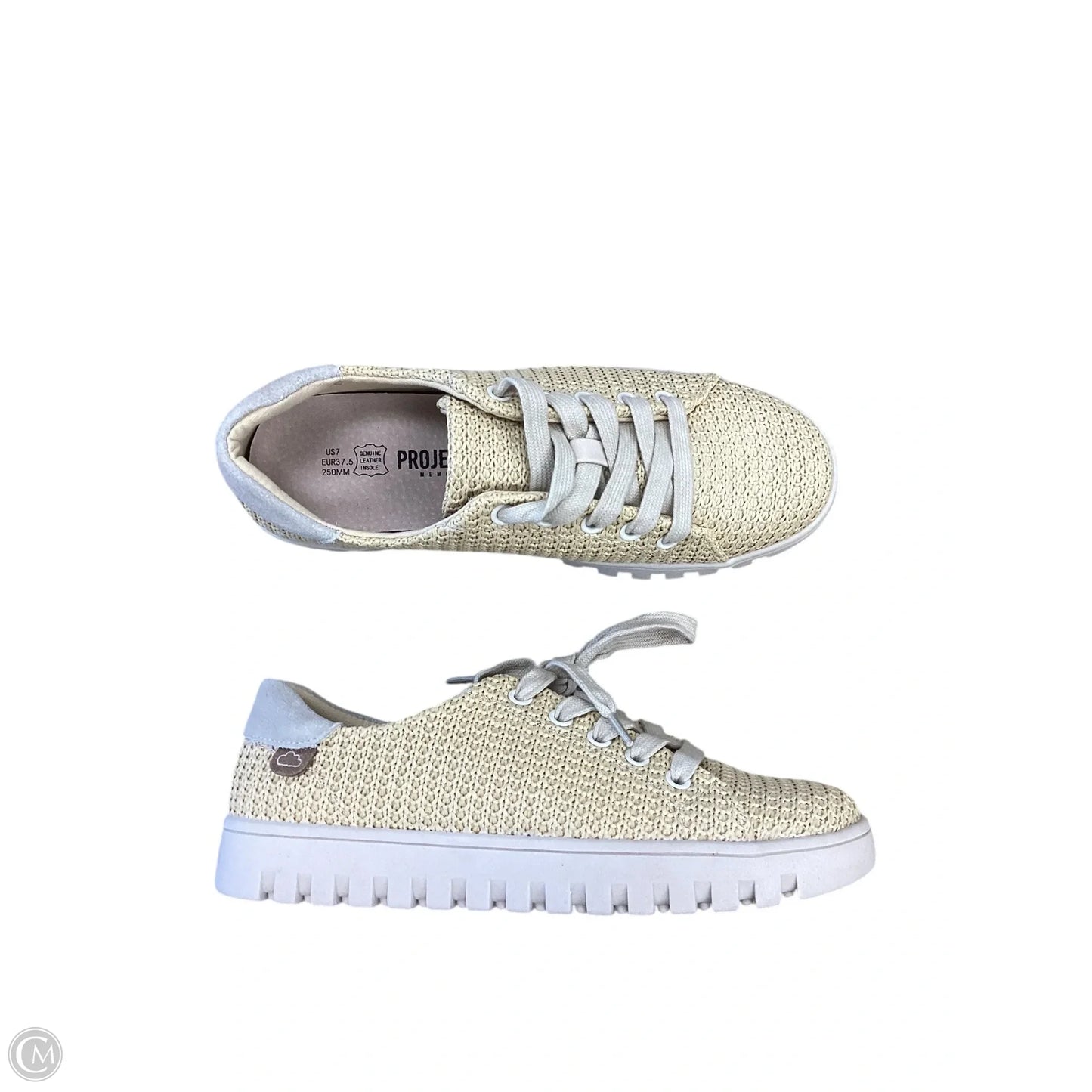 Shoes Sneakers By Clothes Mentor In Tan, Size: 7