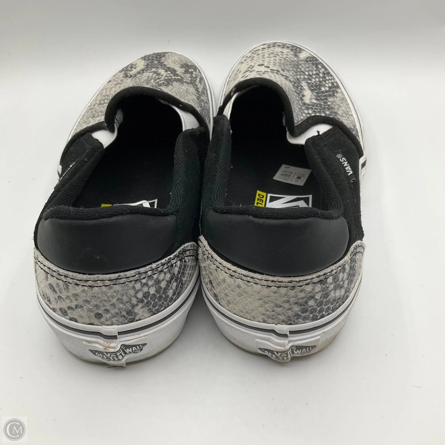 Shoes Sneakers By Vans In Animal Print, Size: 9