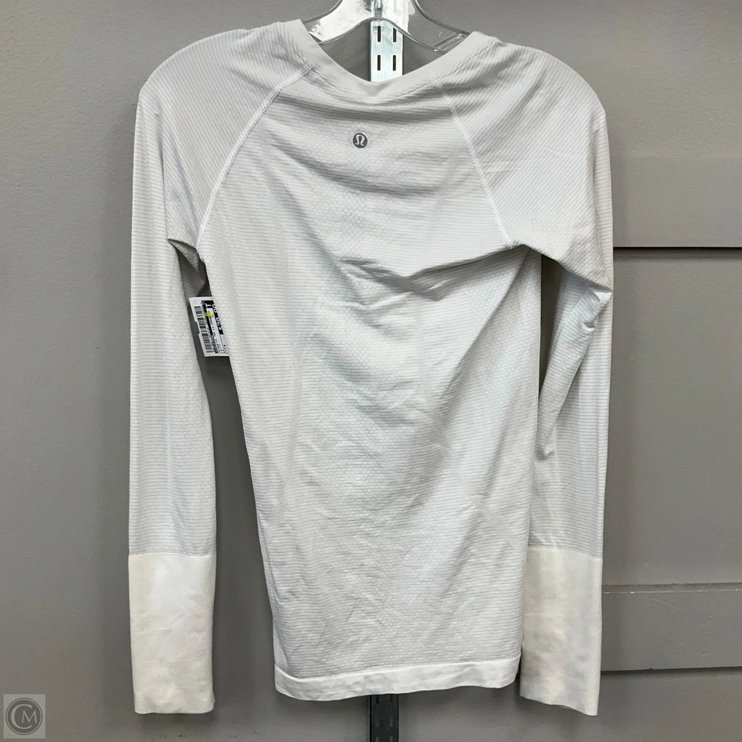 Athletic Top Long Sleeve Crewneck By Lululemon In White, Size: 4