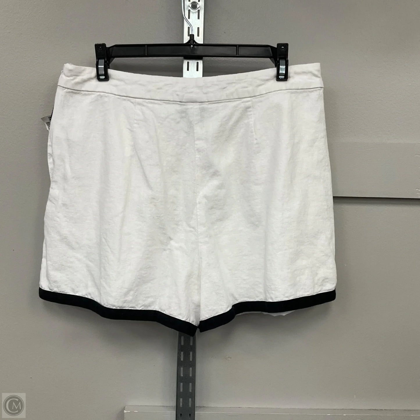 Skirt Mini & Short By Scoop In White, Size: M