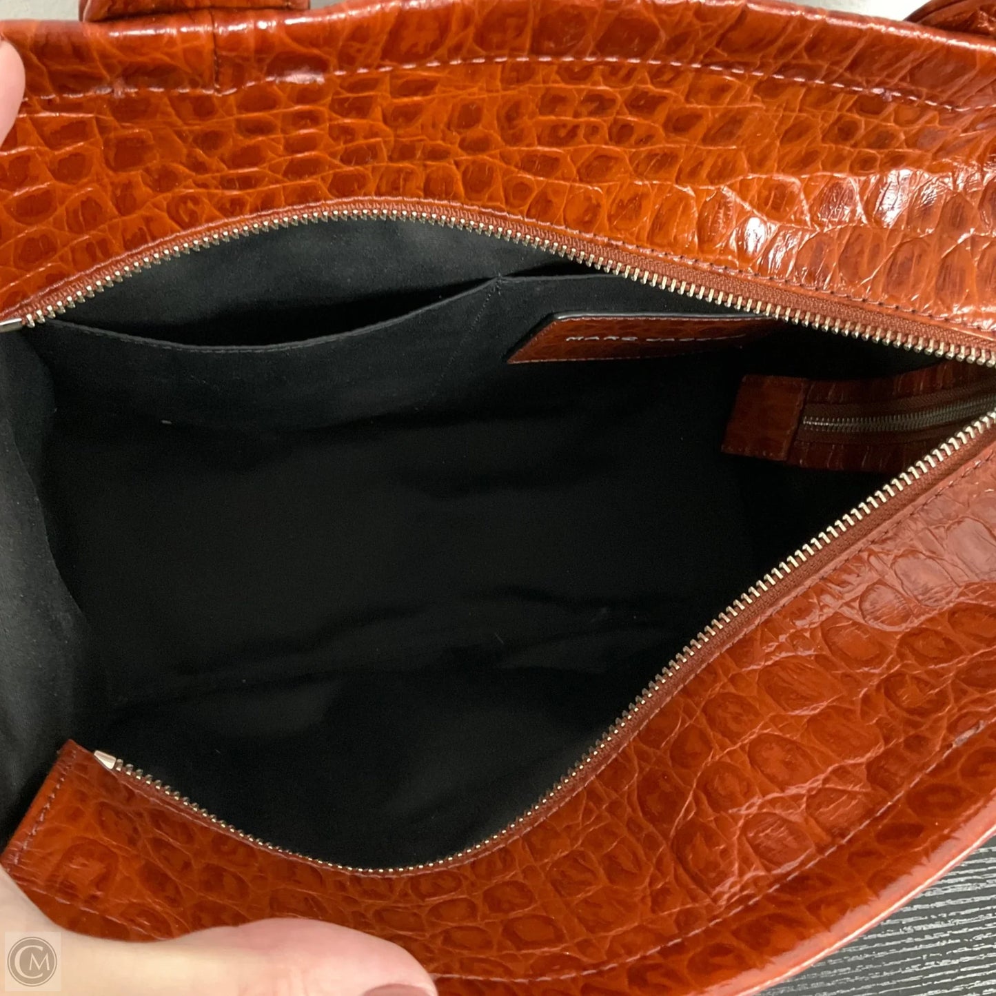 Crossbody Luxury Designer By Marc Jacobs, Size: Medium