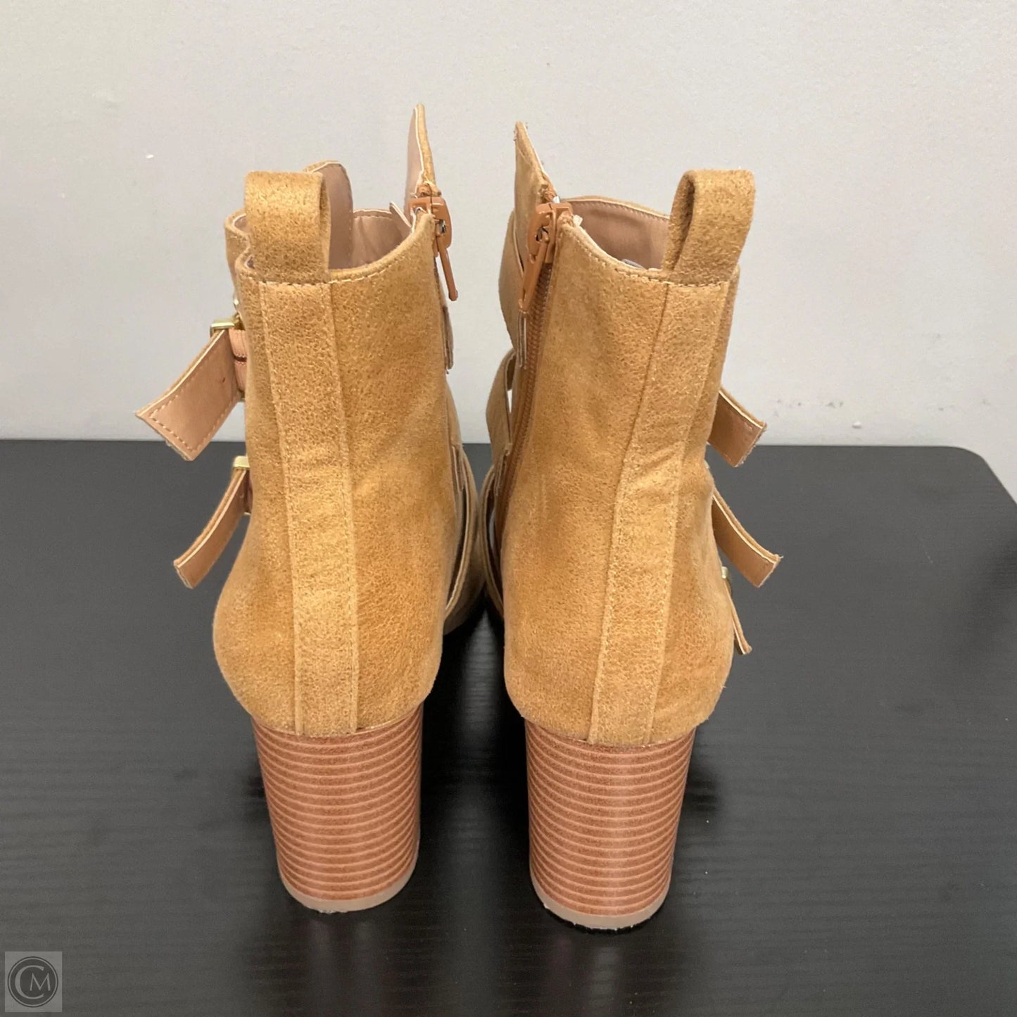 Boots Ankle Heels By Clothes Mentor In Brown, Size: 7.5