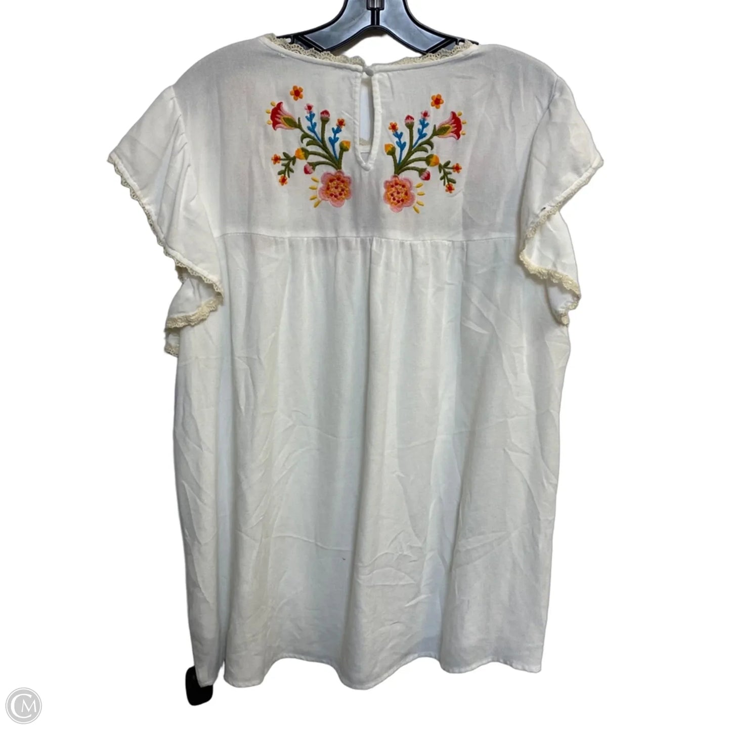 Top Sleeveless By Cmf In White, Size: 1x