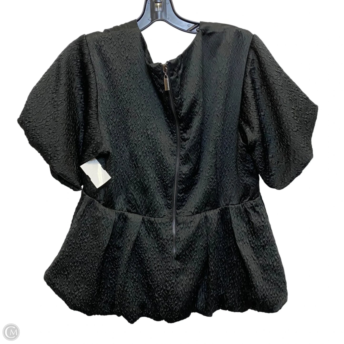 Top Short Sleeve By Venus In Black, Size: M