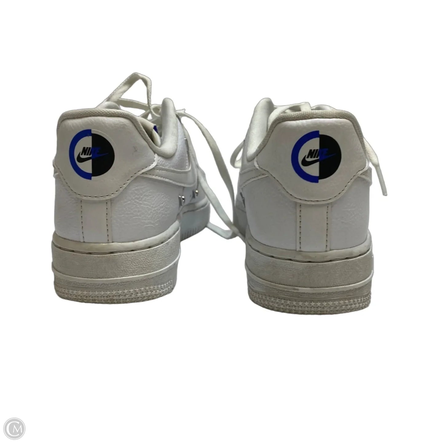 Shoes Sneakers By Nike In White, Size: 6.5