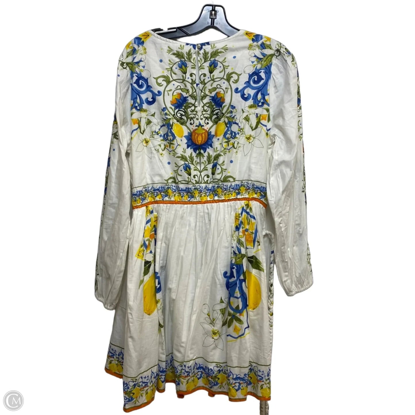 Dress Casual Short By New York And Co In White, Size: M