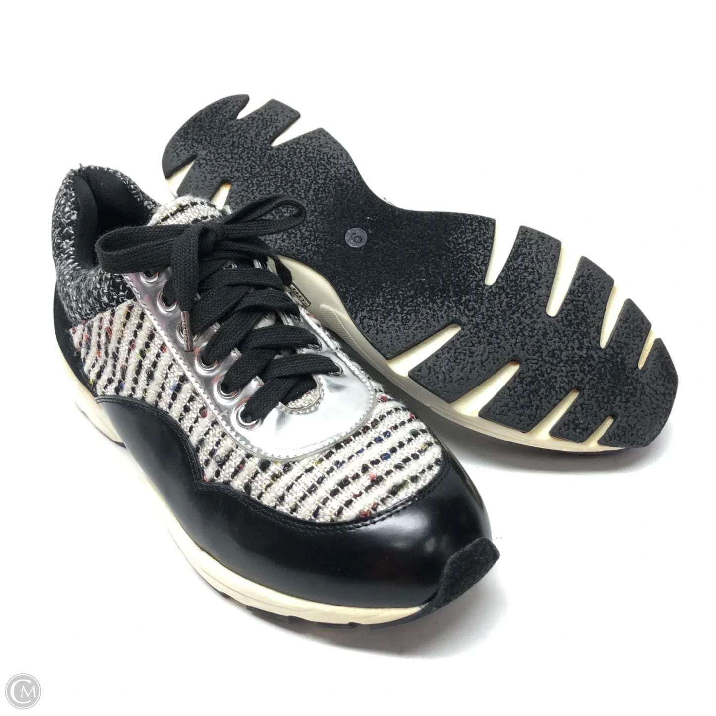 Shoes Sneakers By Vince Camuto In Black & White, Size: 9