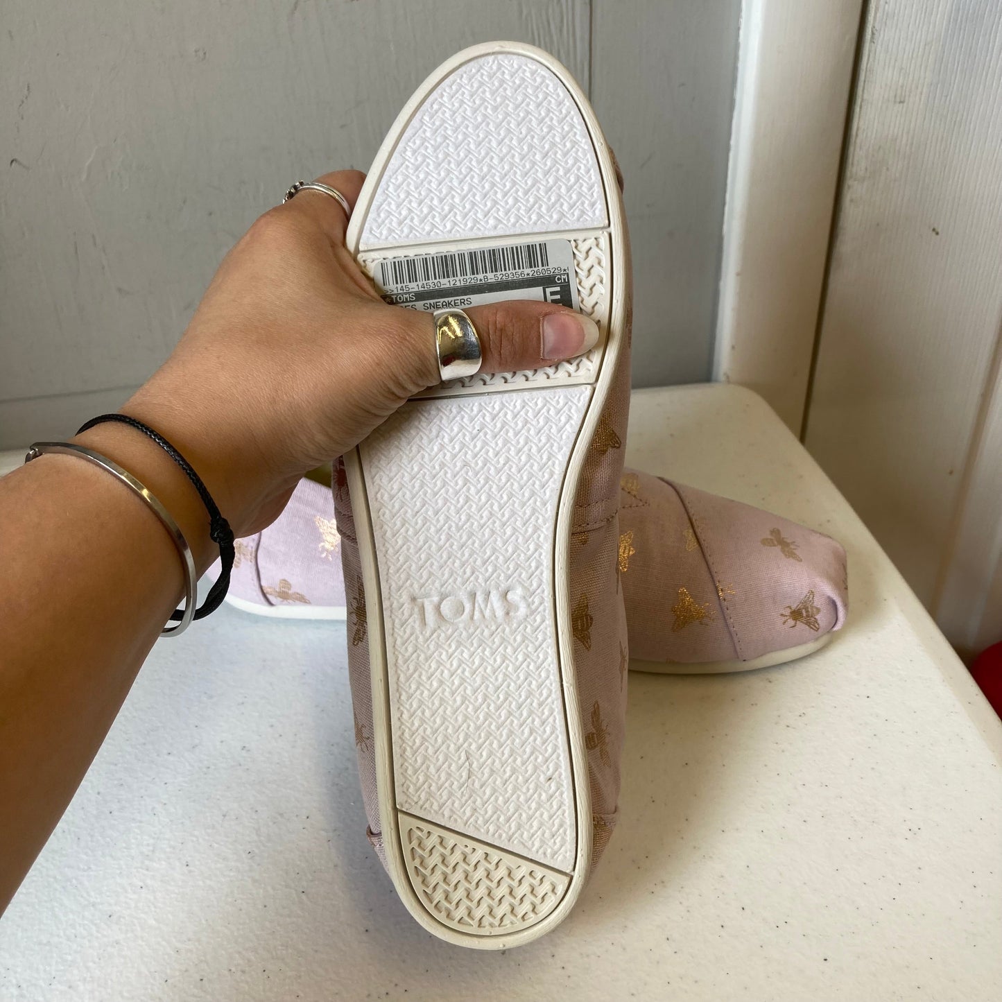 Shoes Sneakers By Toms In Pink, Size:9