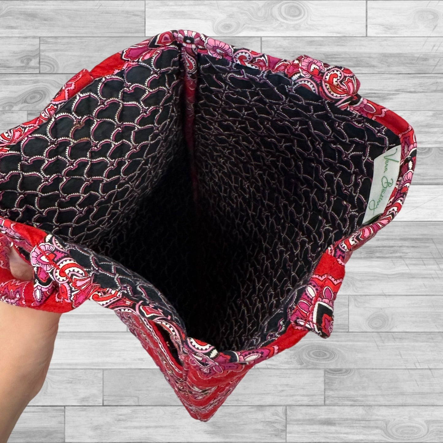 Handbag By Vera Bradley Size: Medium