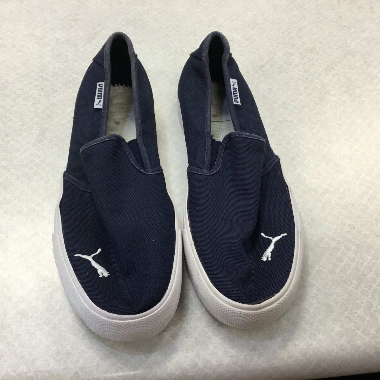 Shoes Flats By Puma Size: 8