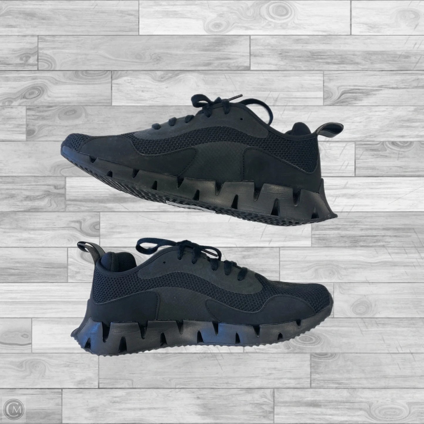 Shoes Athletic By Reebok In Black, Size: 10