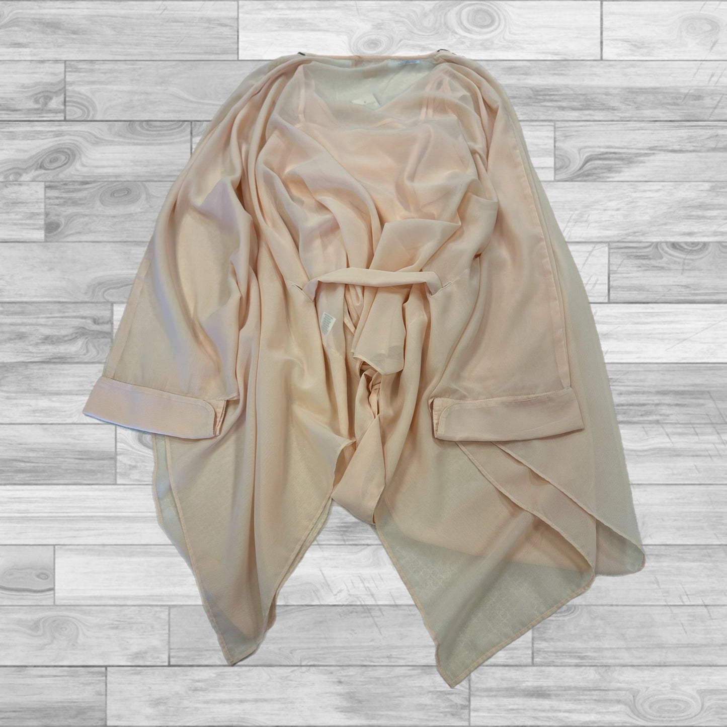 Top Short Sleeve By Clothes Mentor In Peach, Size: M